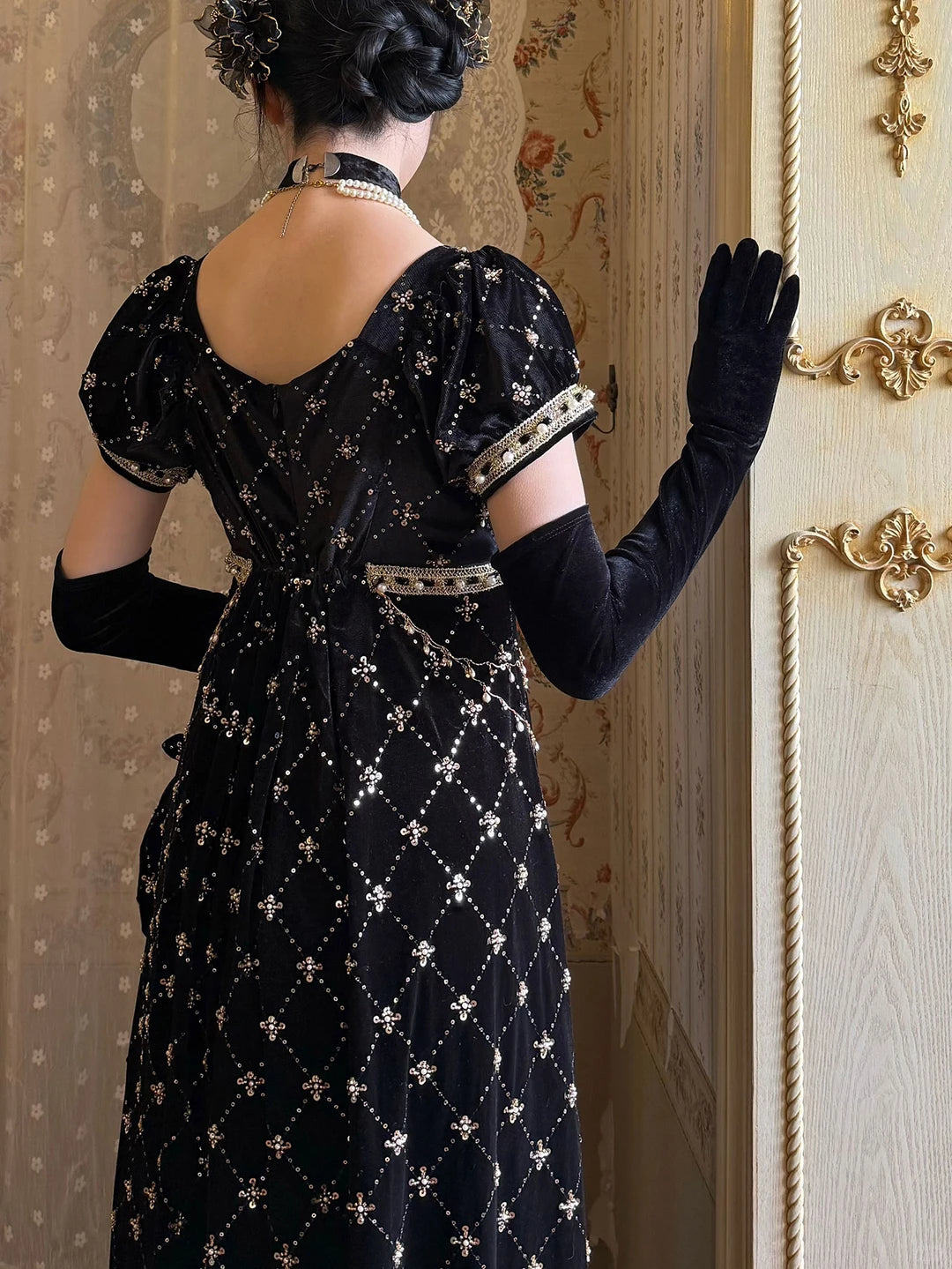 Mirror of Falling Stars Lolita Black Gold Velvet Empire Dress