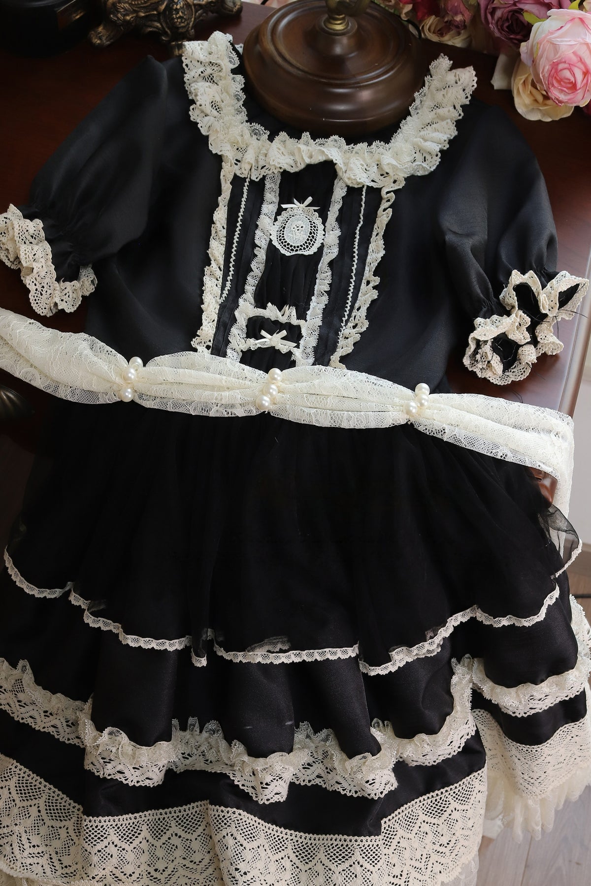 Antique Ball 3.0 Black Ecru Square Neck Lolita Short Sleeve OP Dress