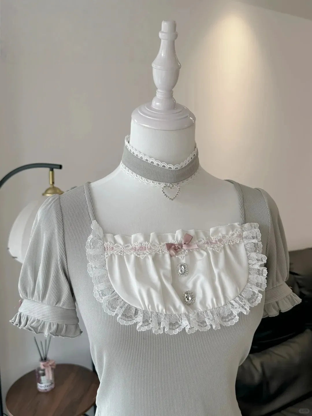 Little Cake Sweet Lace Ryōsangata Blouse