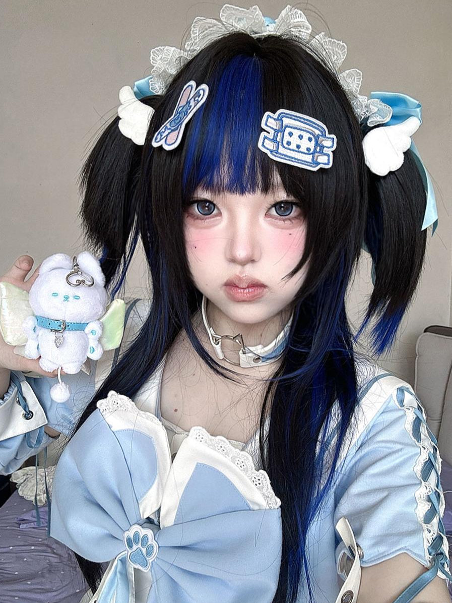 Ultramarine Highlights Long Black Curly Wig