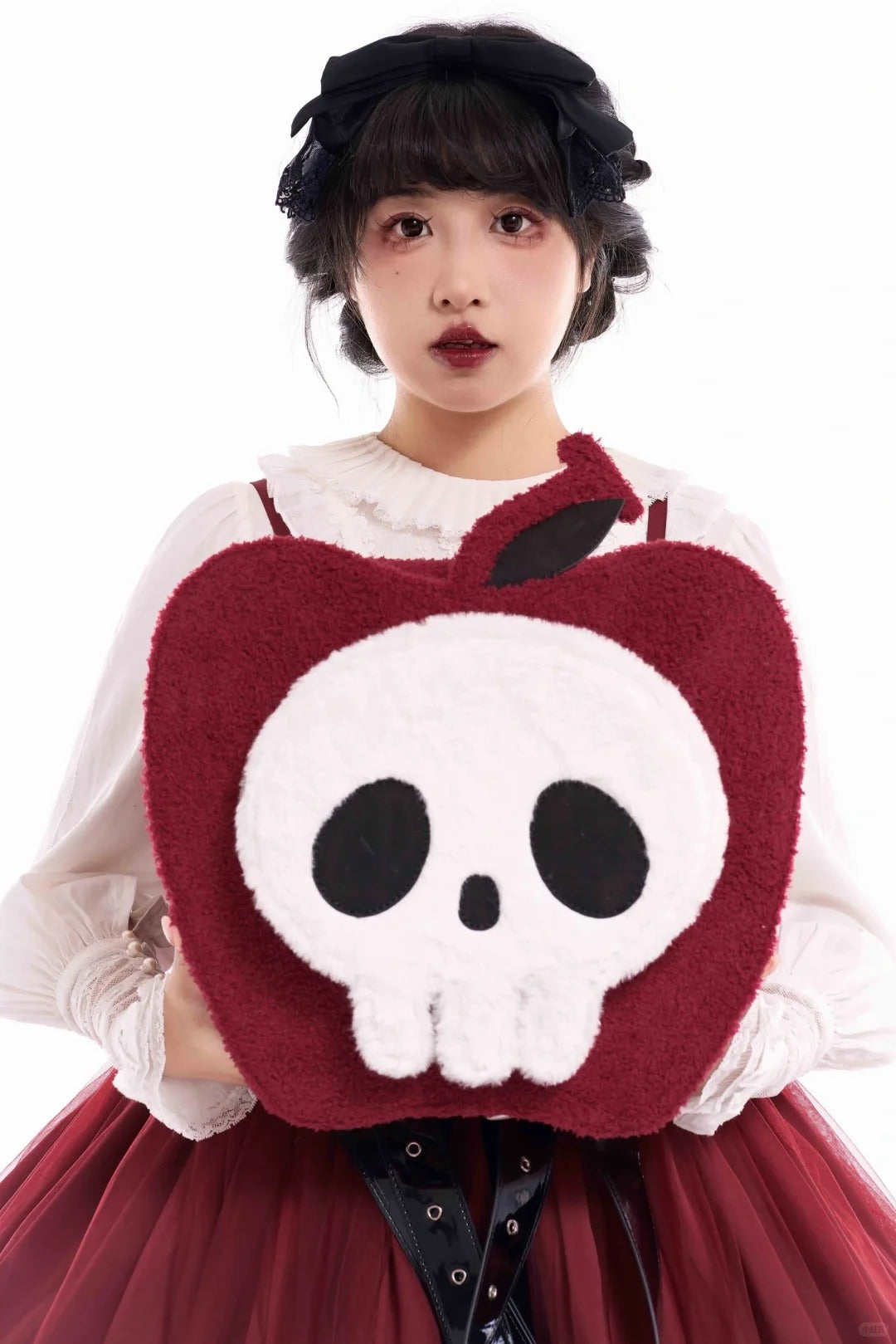 Gothic Style Novelty Irregular Apple Skull Bag