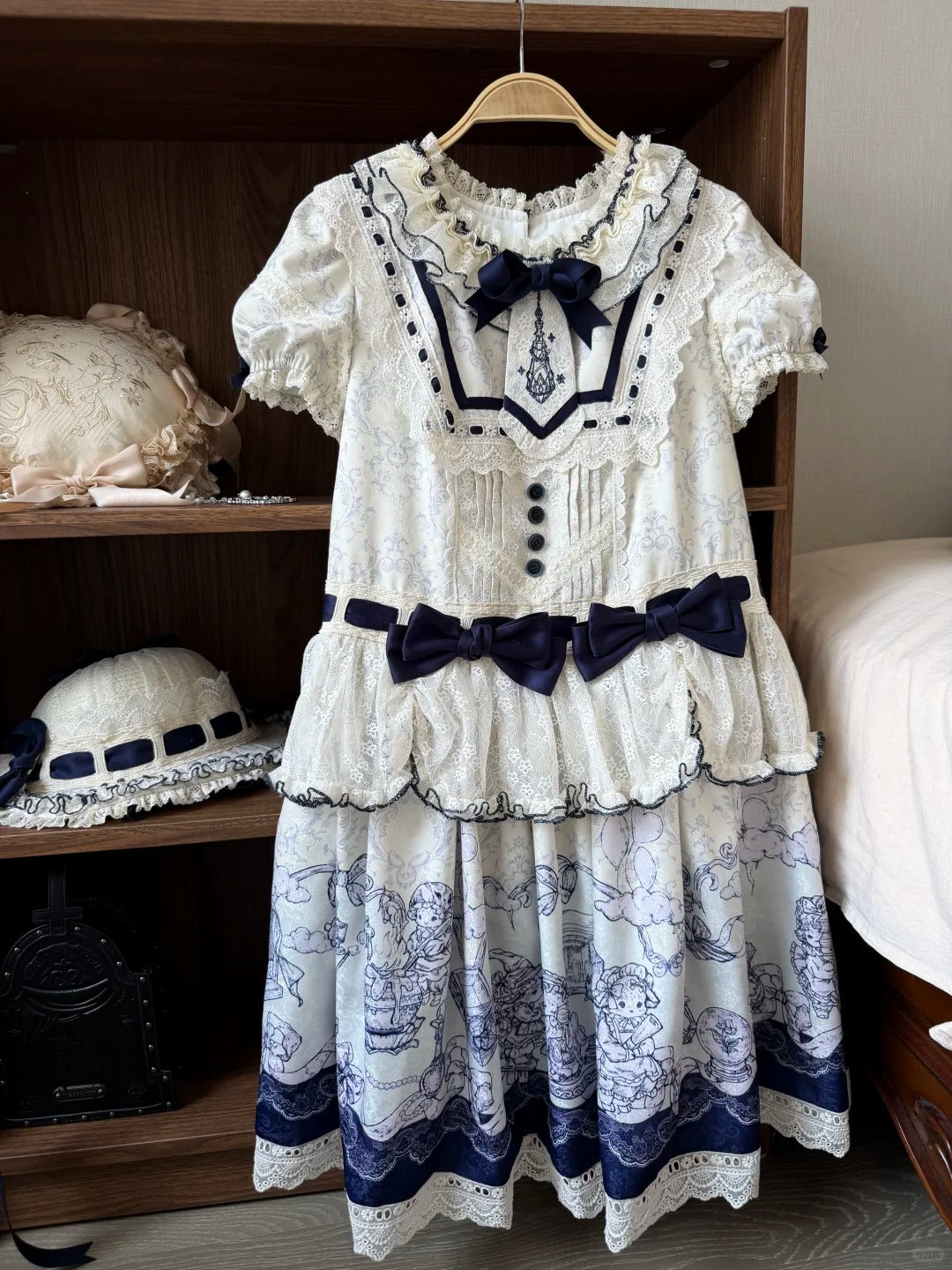 Fantasy Lamb Jacquard Print White Classic Lolita OP