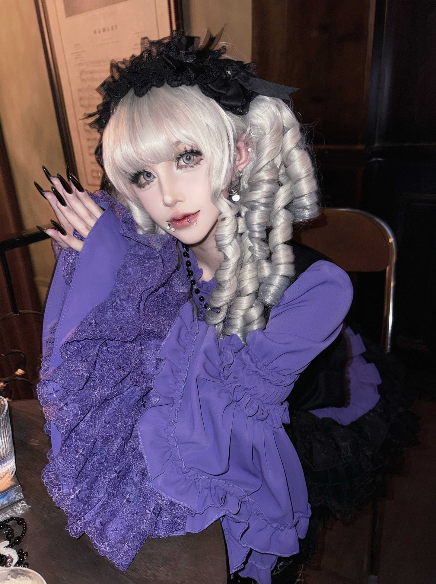 Lolita Gothic Vintage Hime Sleeve Blouse LE1013