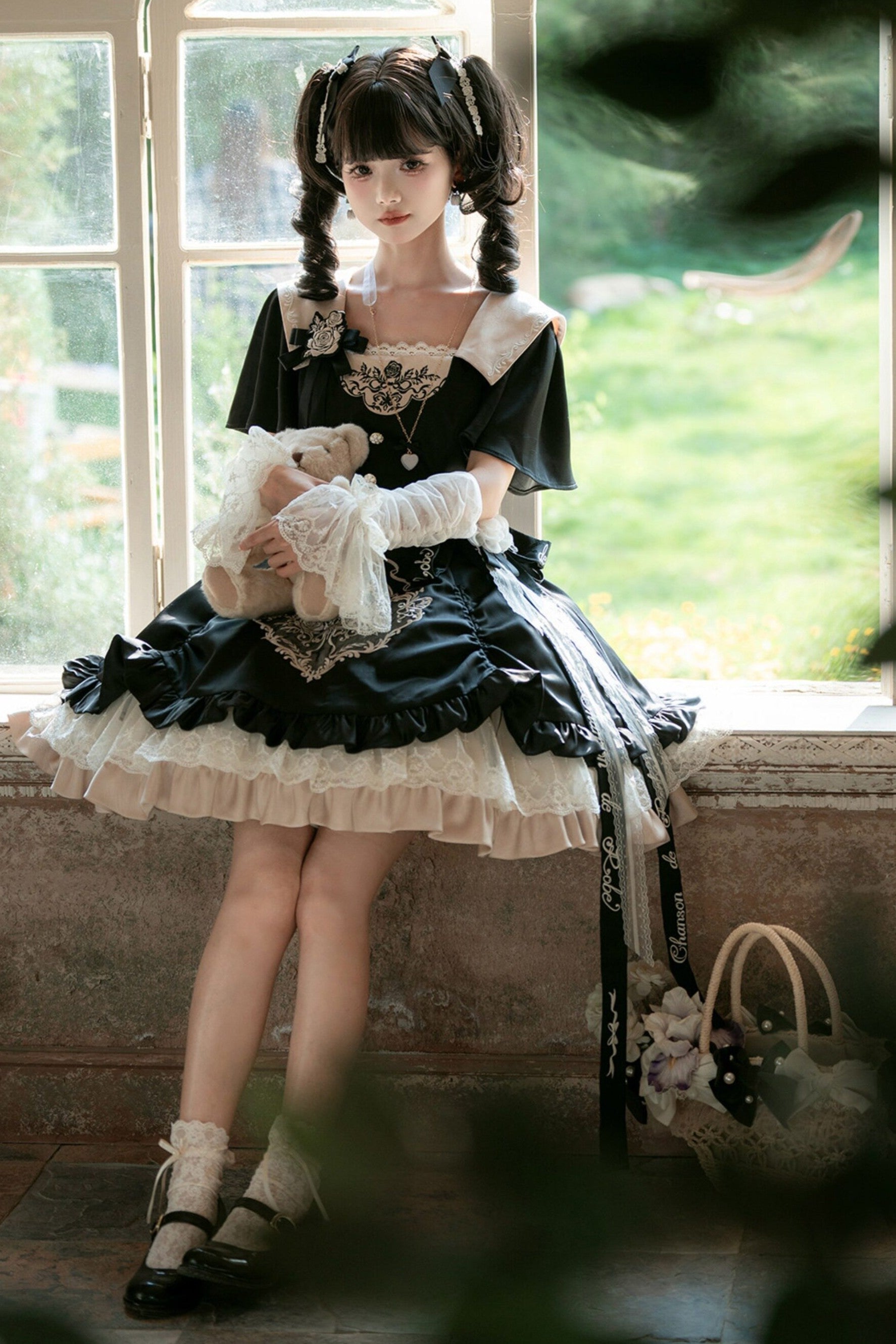 Glaze Floral Realm Lolita Printed Black OP Dress Set