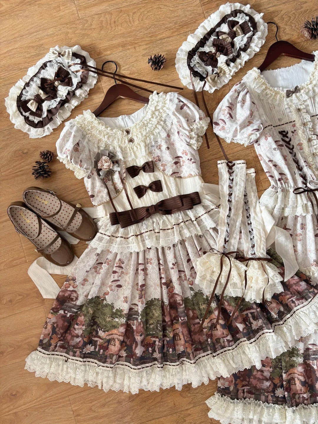 Magic Telegram Squirrel Fairytale Cottage Lolita Short OP