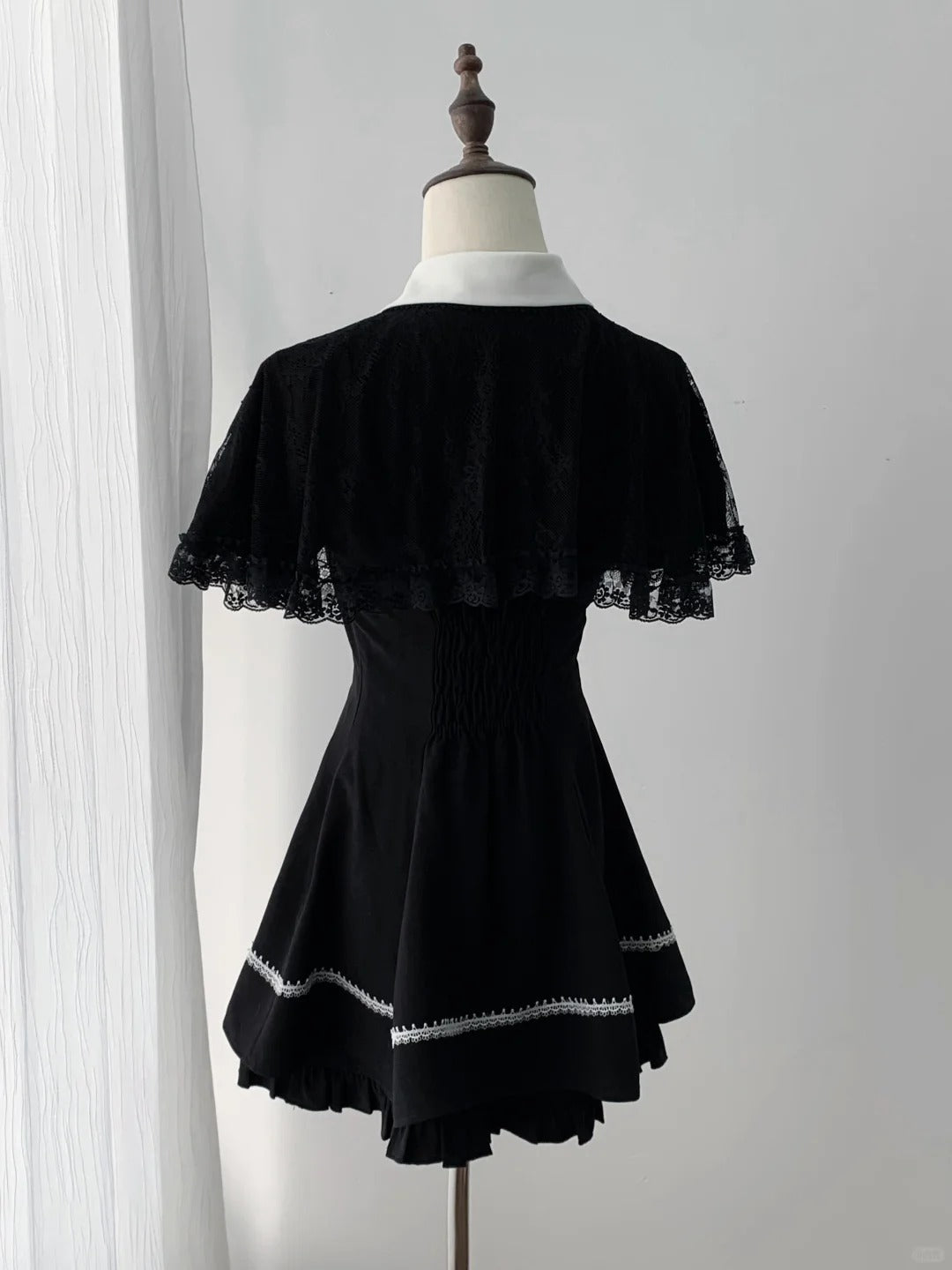 Night Eclipse Lace Cloak Jirai Kei Gothic Dress