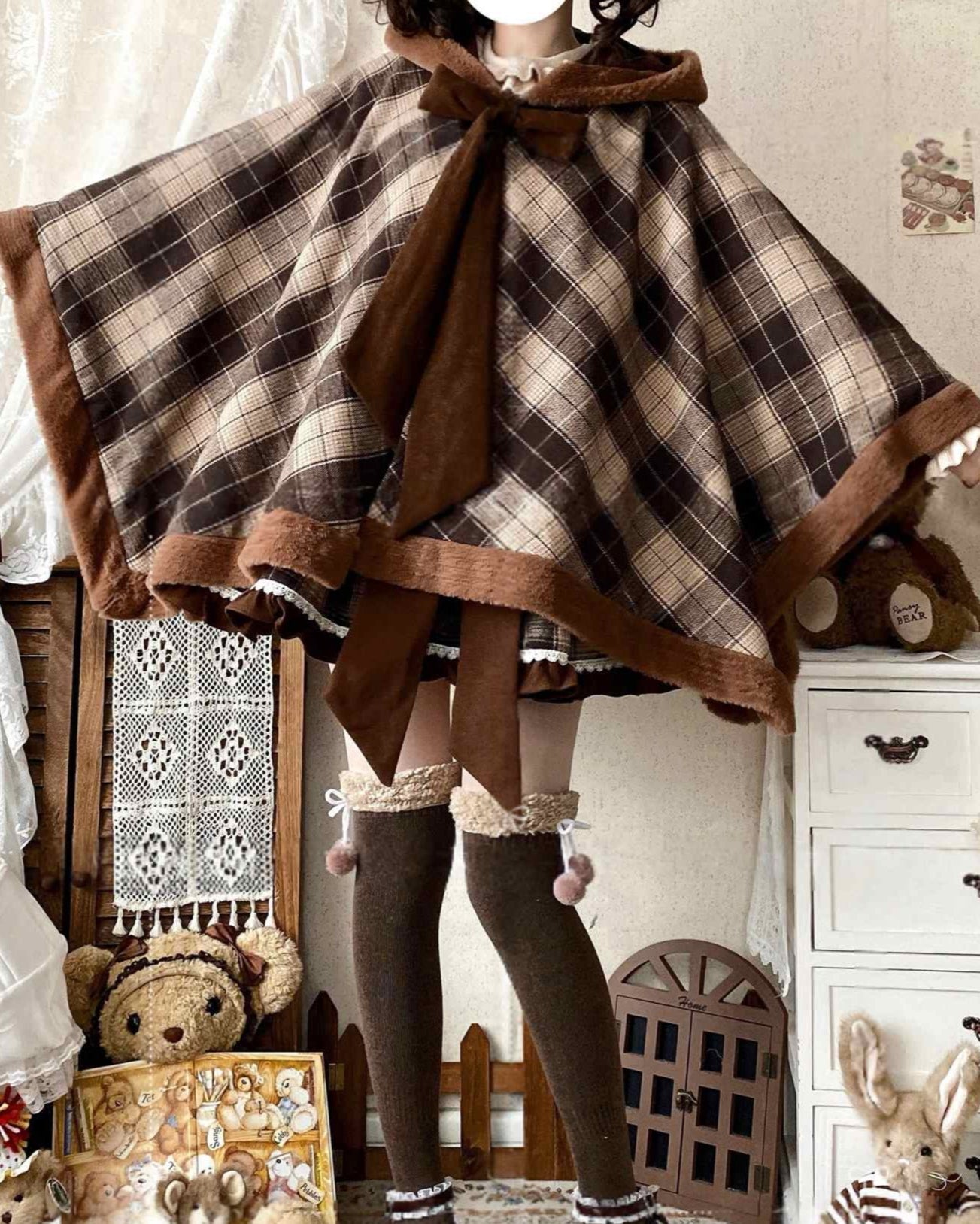 Lolita Plaid Cape Coat LE1007