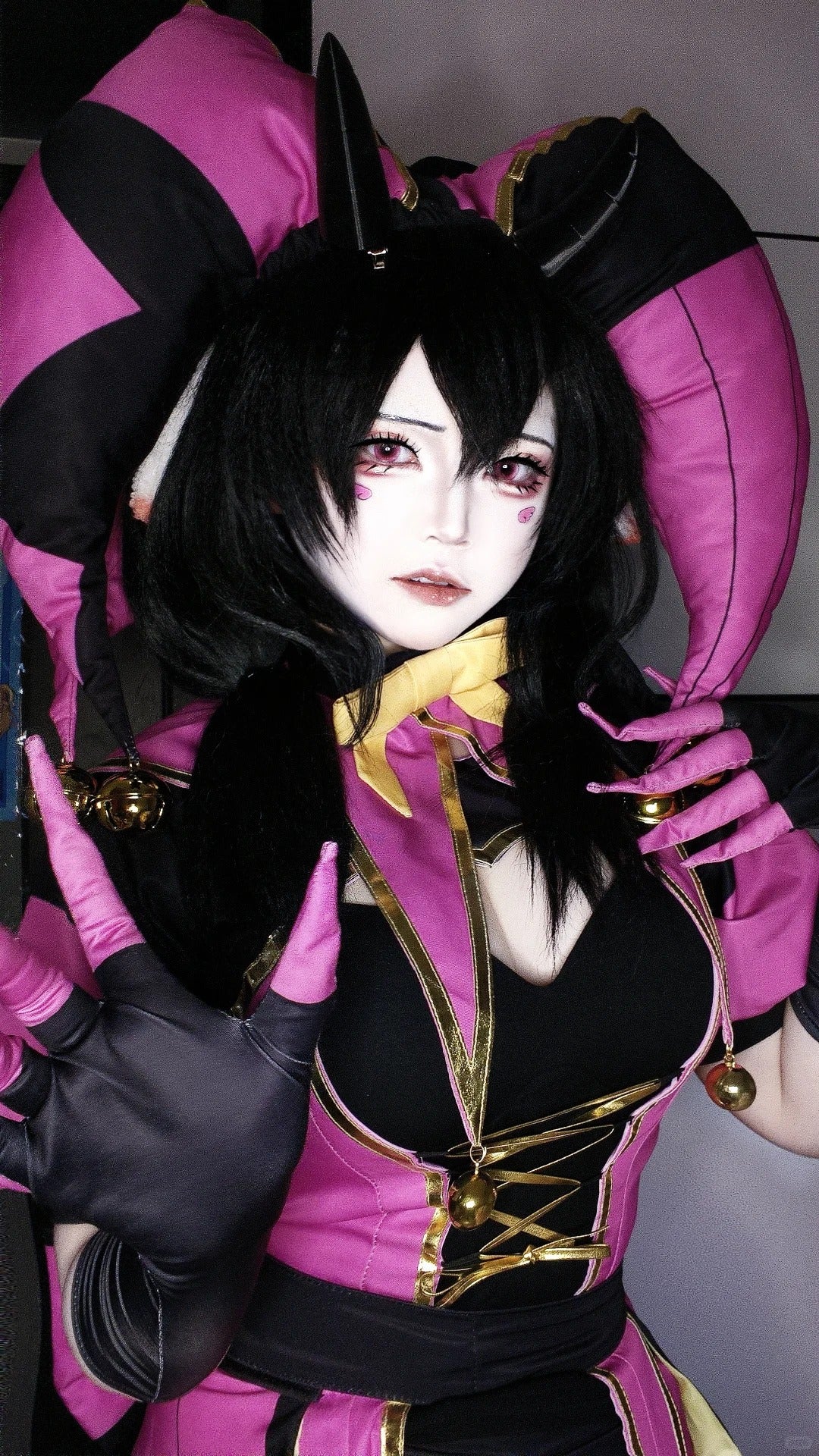 Halloween Cosplay Costume Set with Overskirt Hat and Gloves