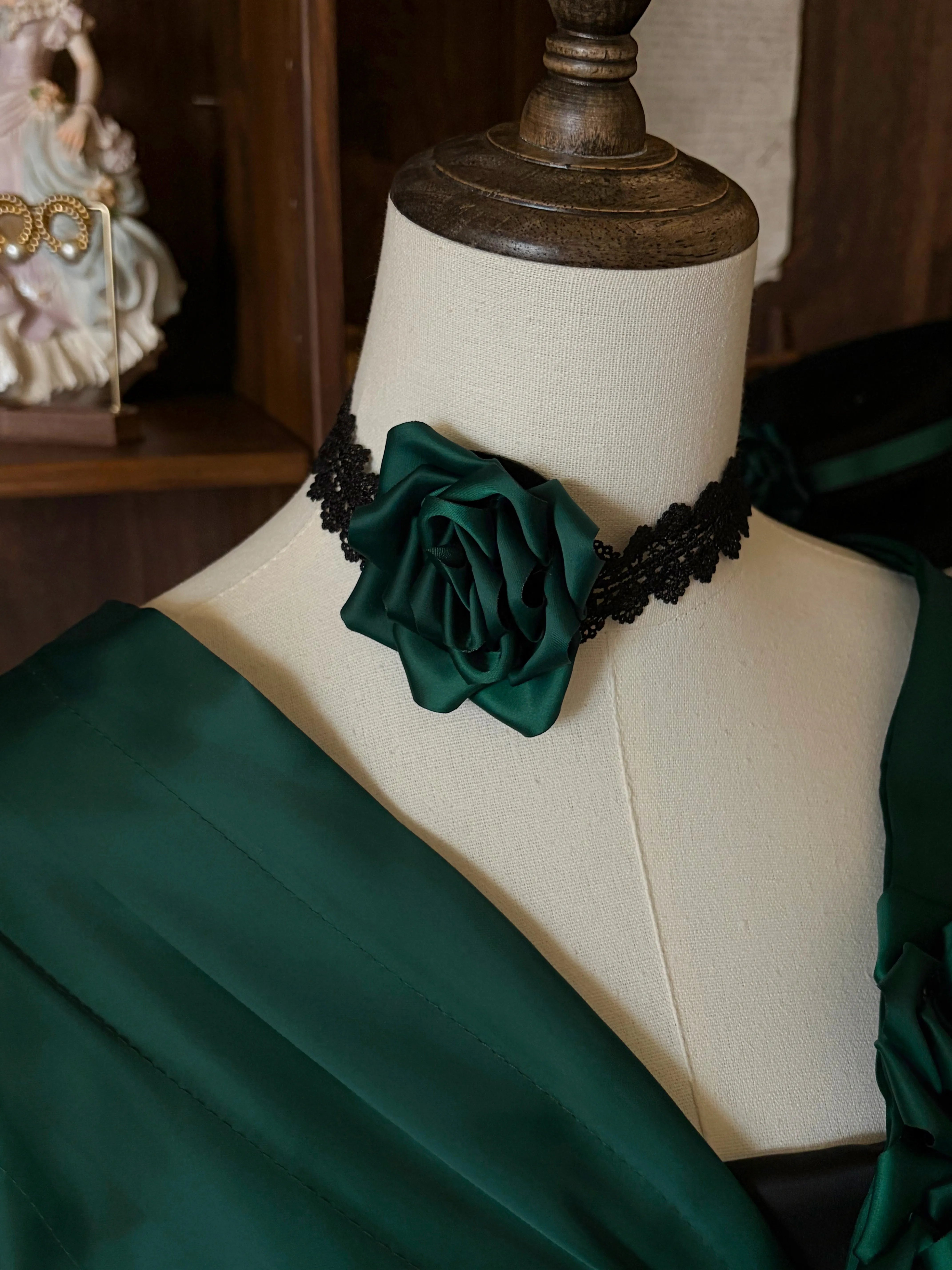 Rose 3D Floral Pearl Gothic Lolita Ball Gown OP Dress