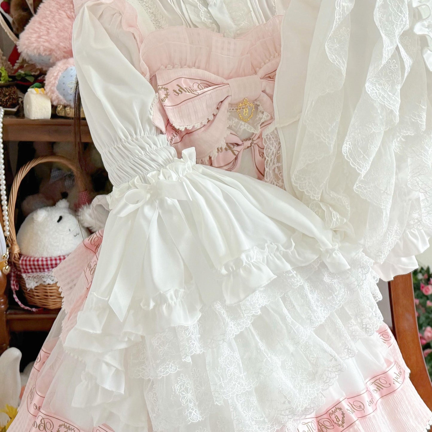 Lolita Sweet Tiered Long Sleeve Blouse LE1012