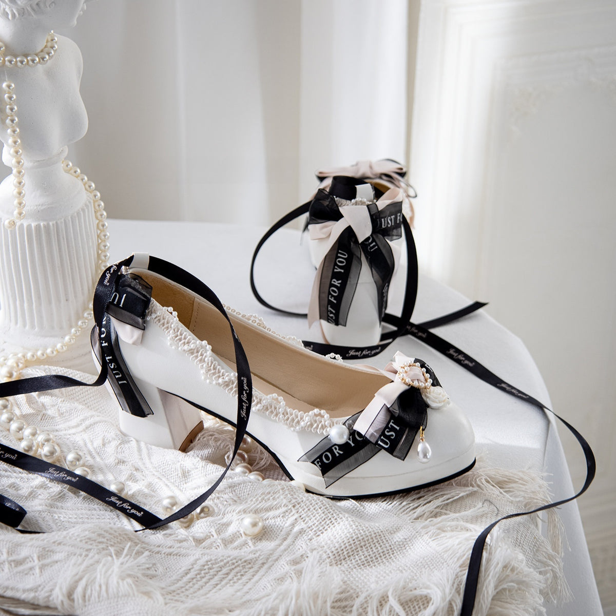 Paris Holiday Original Lolita Classic Elegant Round Toe Block Heel Shoes