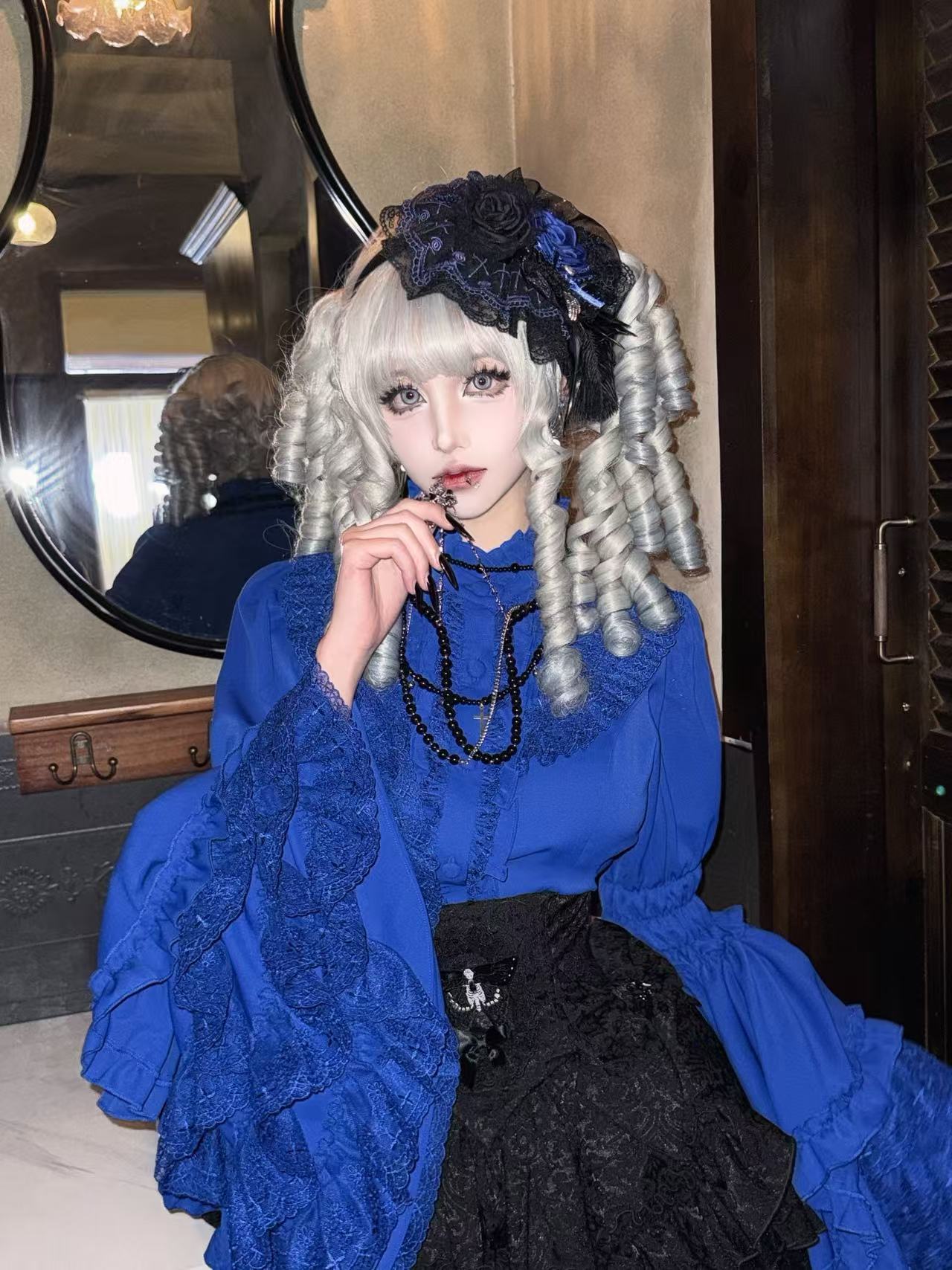 Lolita Gothic Vintage Hime Sleeve Blouse LE1013
