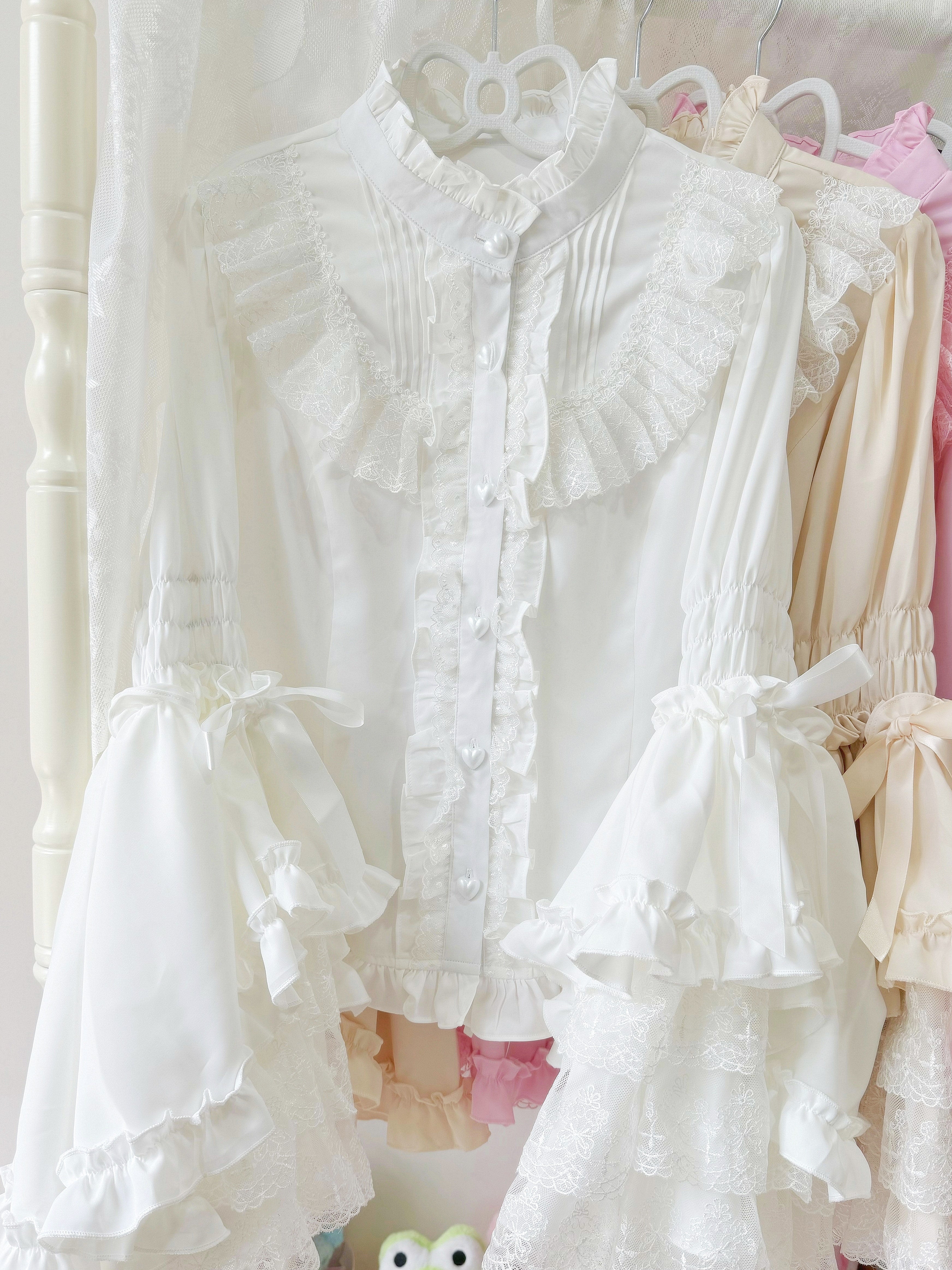 Lolita Sweet Tiered Long Sleeve Blouse LE1012