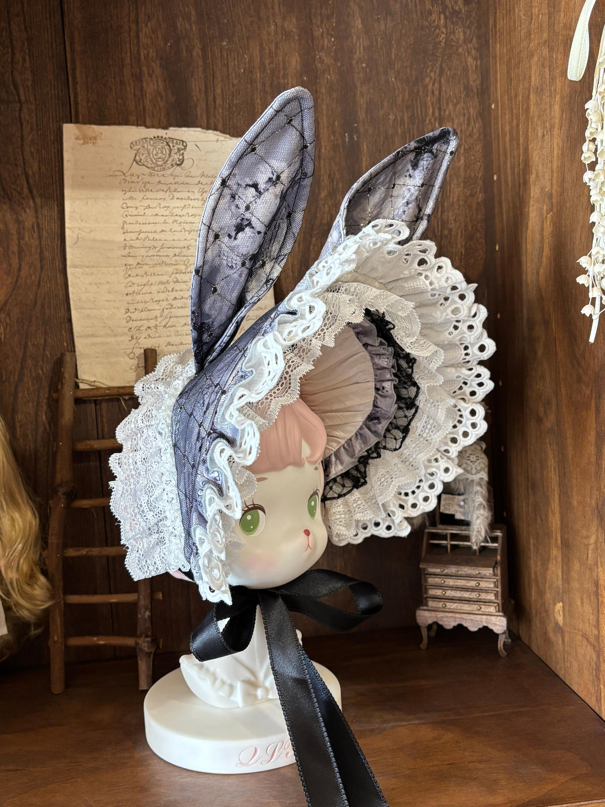 Castle Bunny Black Accessory Full Set