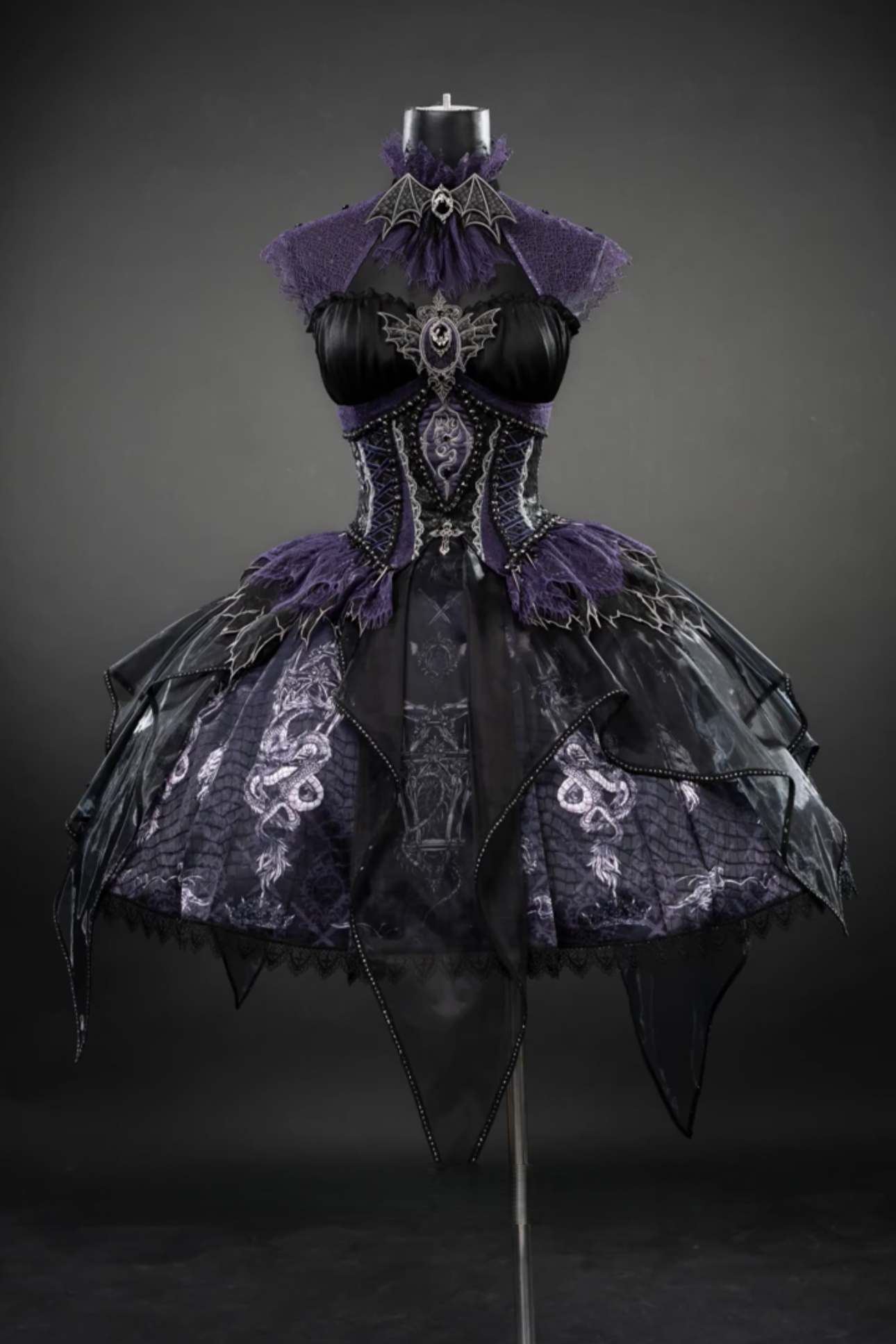 Robe JSK gothique Lolita « Black-Red Dragon Bone »