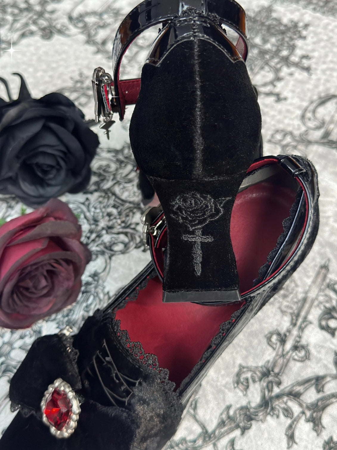 Night Banquet Black Square Toe Gothic Lolita Shoes with Ruby Bow
