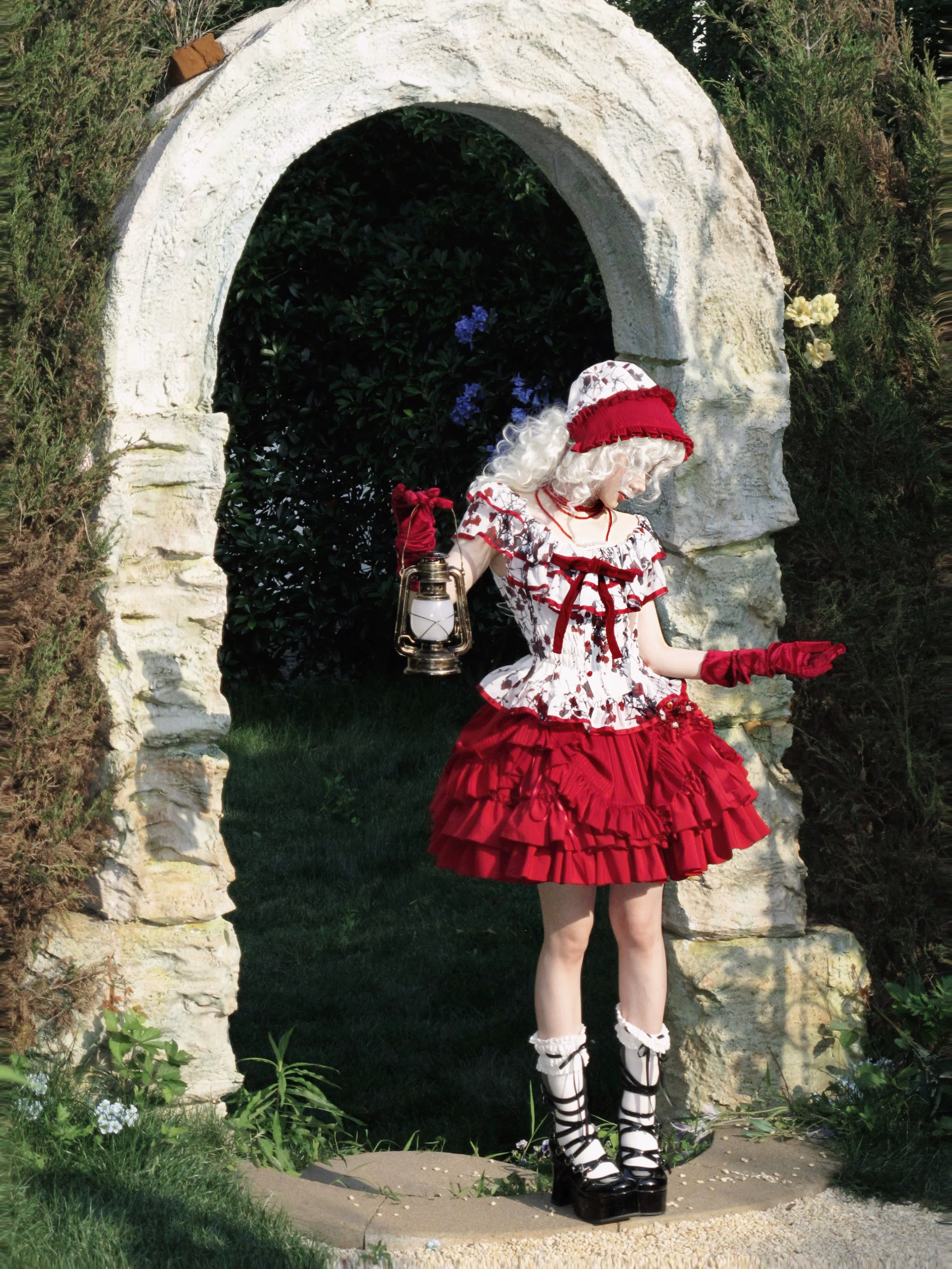 Thorned Rose Gothic Lolita Red Blouse & Skirt Set