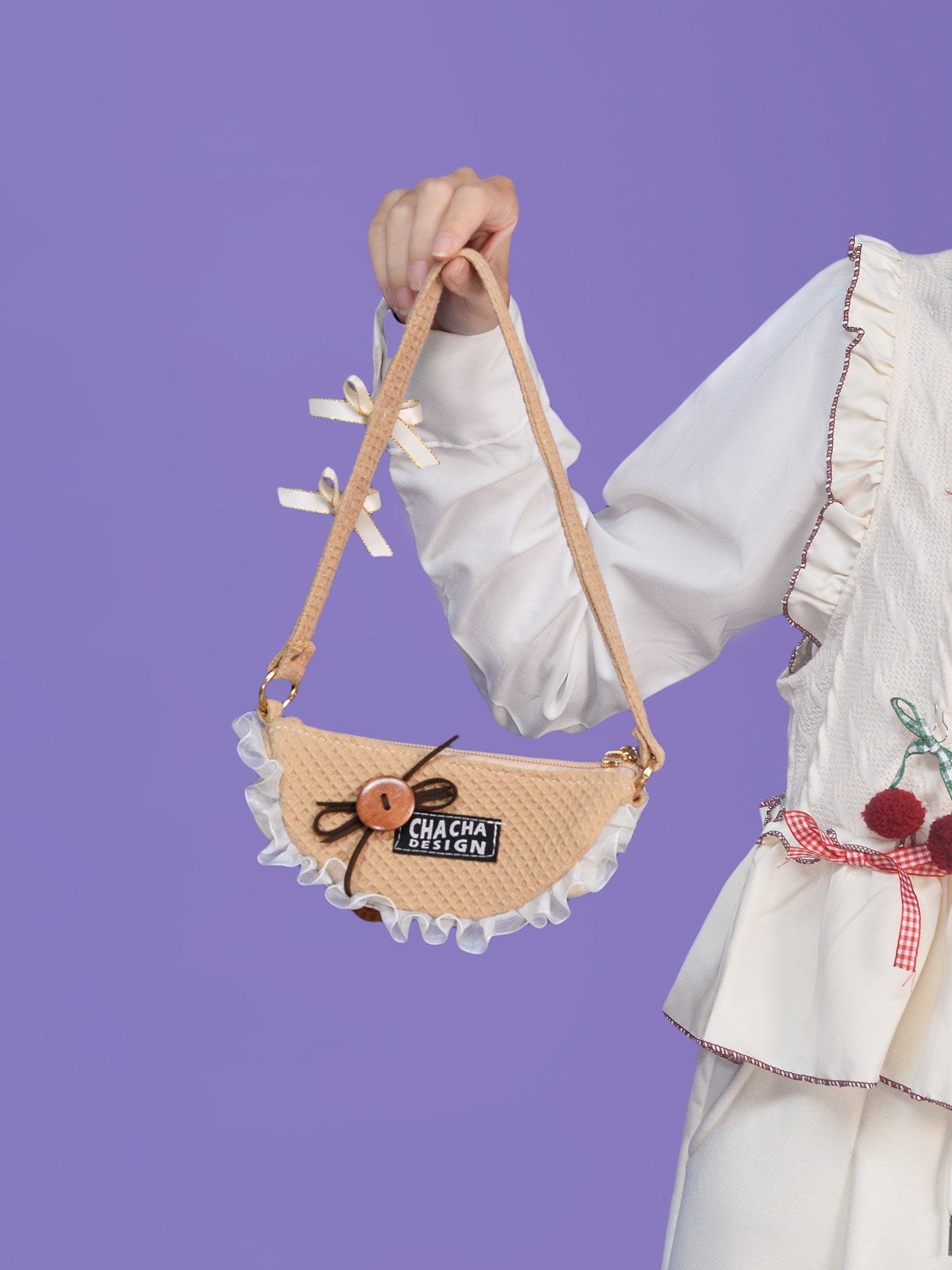 Strawberry‑Filled Waffle Cookie Pearl Chain Handbag