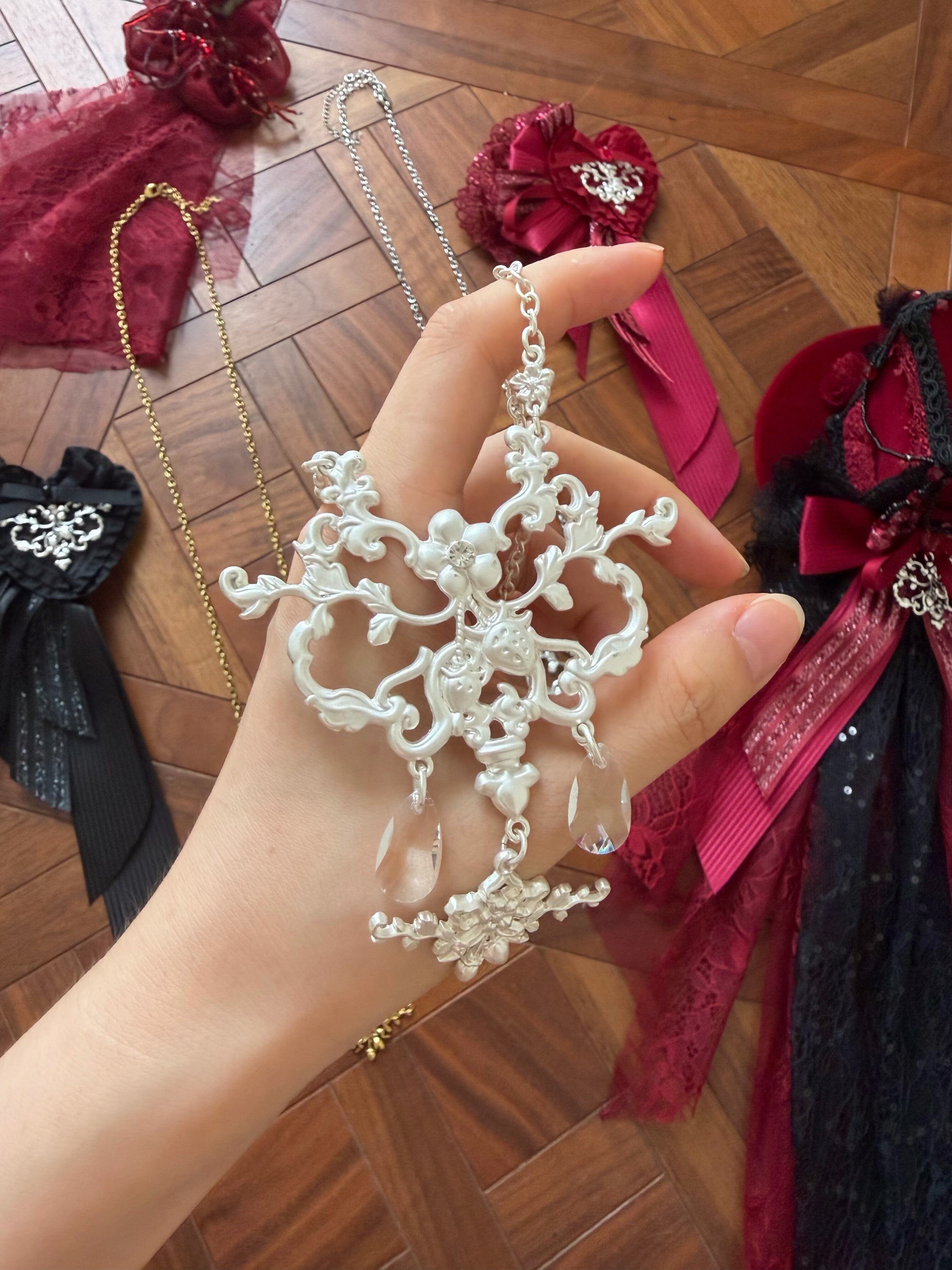 Hunting Strawberry Gothic Sweet Lolita Accessories Set