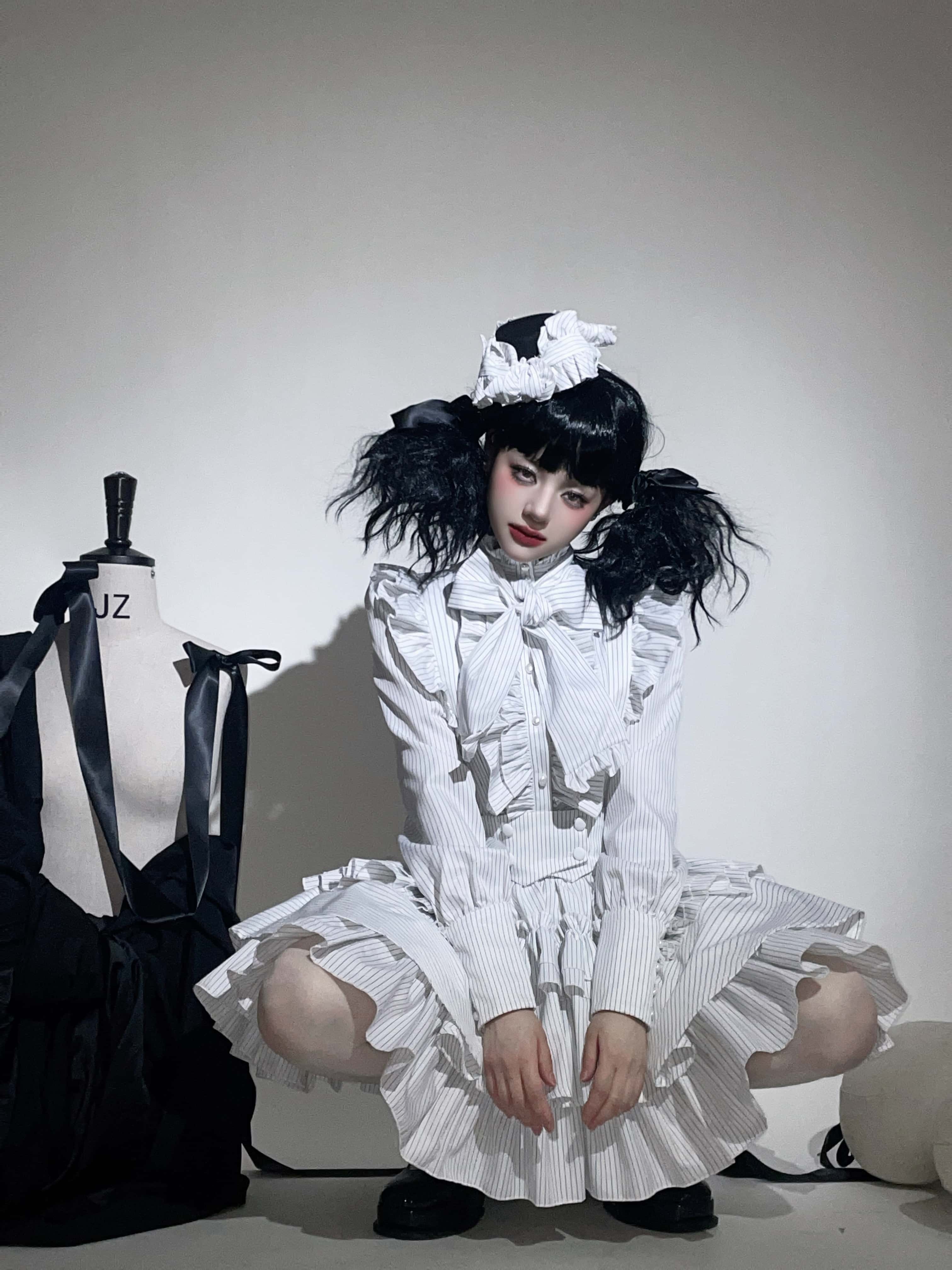 Doll Gift Box Gothic Lolita White Striped Shirt & Skirt Set