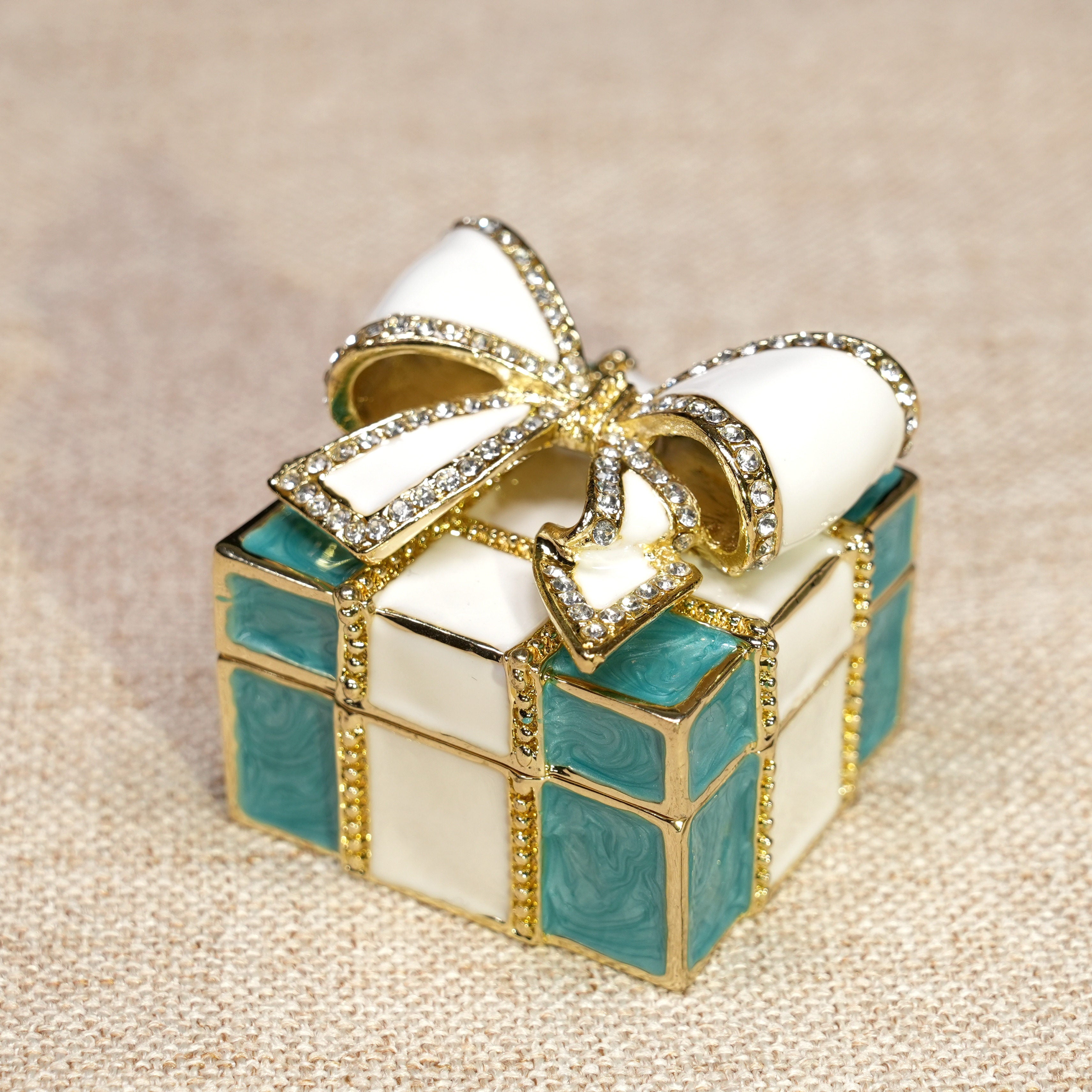 Gift Box-Shaped Enamel Jewelry Box Lolita Decor Gift