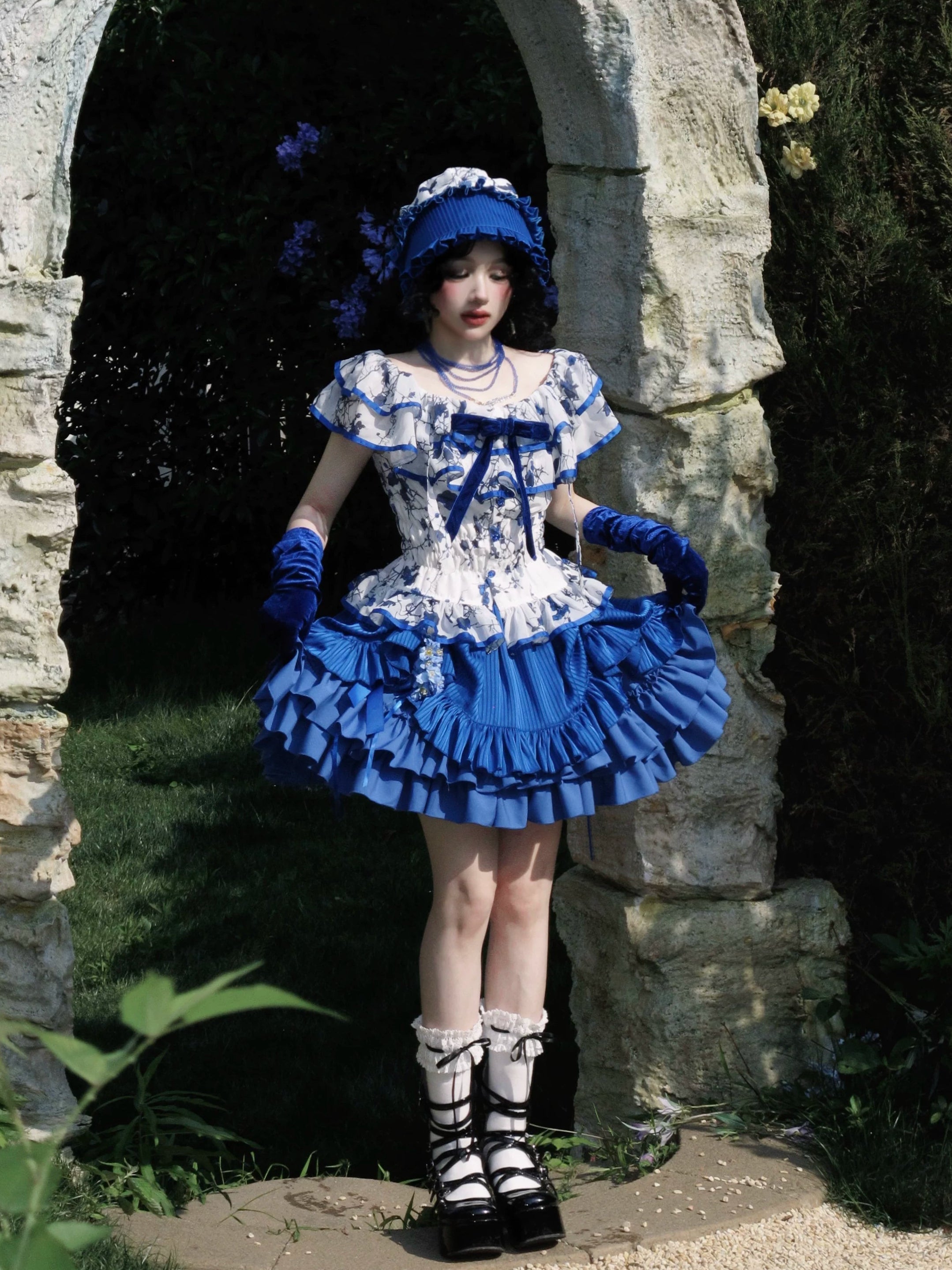 Thorned Rose Gothic Lolita Top & Skirt Set