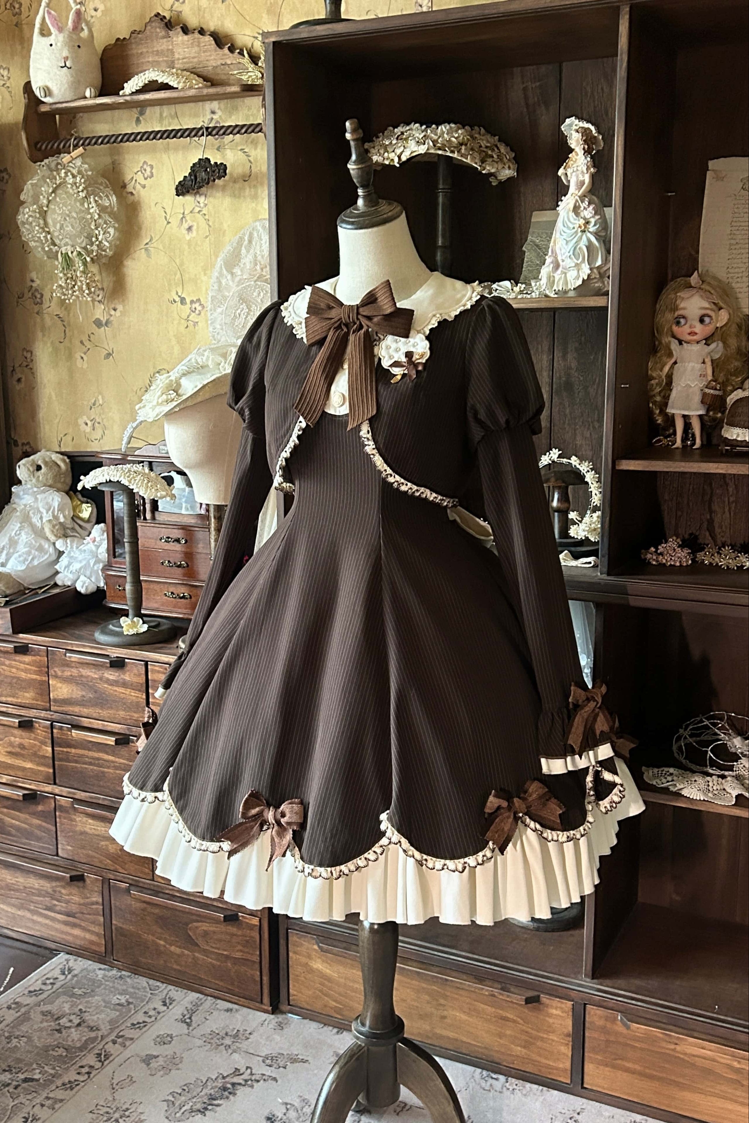 Little Hazelnut Elegant Long Sleeve OP