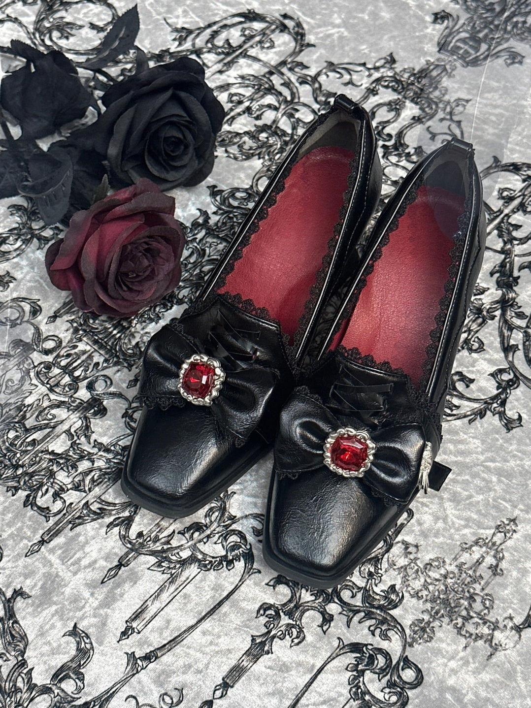 Night Banquet Black Square Toe Gothic Lolita Shoes with Ruby Bow
