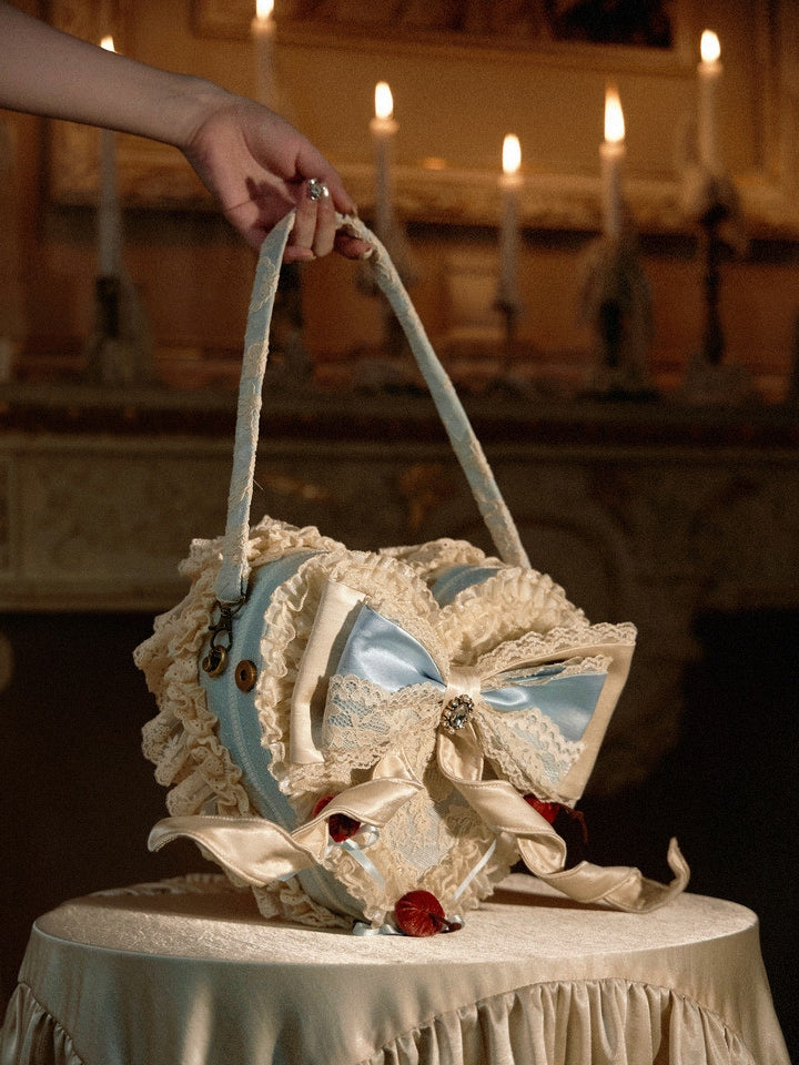 Mousse Rendezvous Rococo Heart Cake Handbag