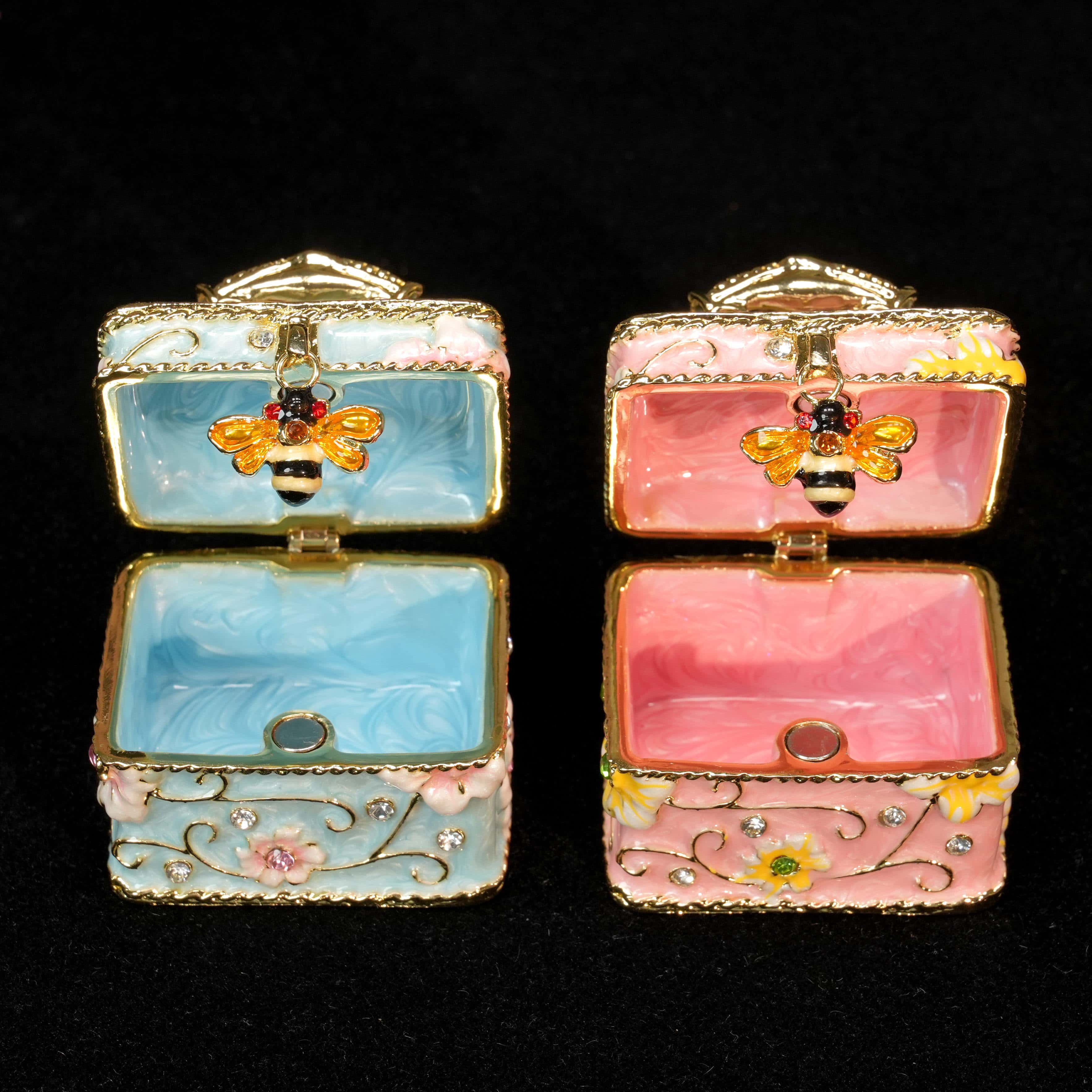 Treasure Chest Bee-Shaped Enamel Ring Jewelry Box Lolita Decor Gift
