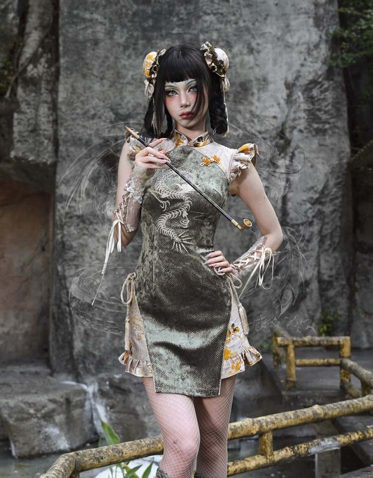 Lolita Modern Snake Pattern Dress LG1029
