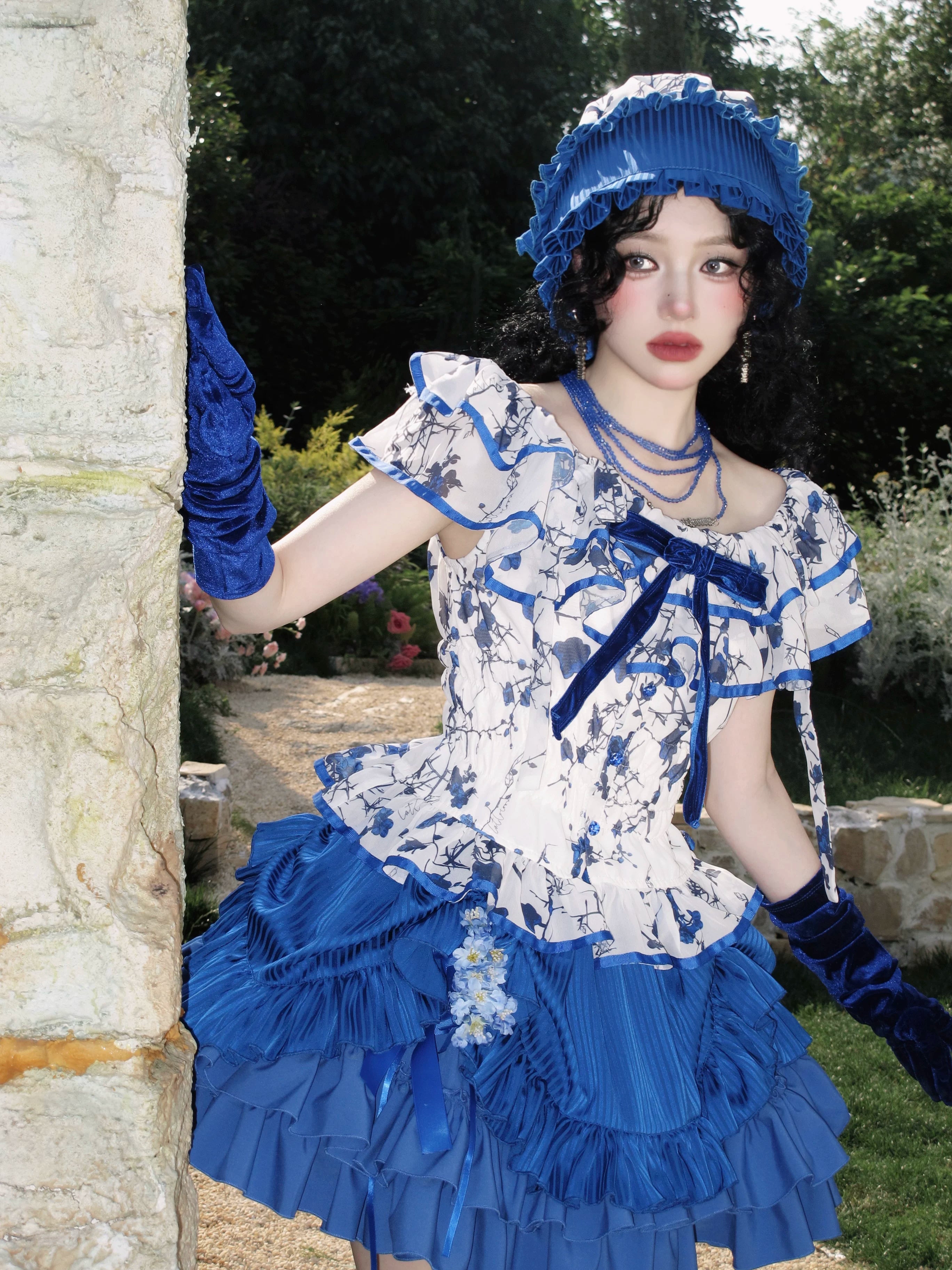 Thorned Rose Gothic Lolita Top & Skirt Set