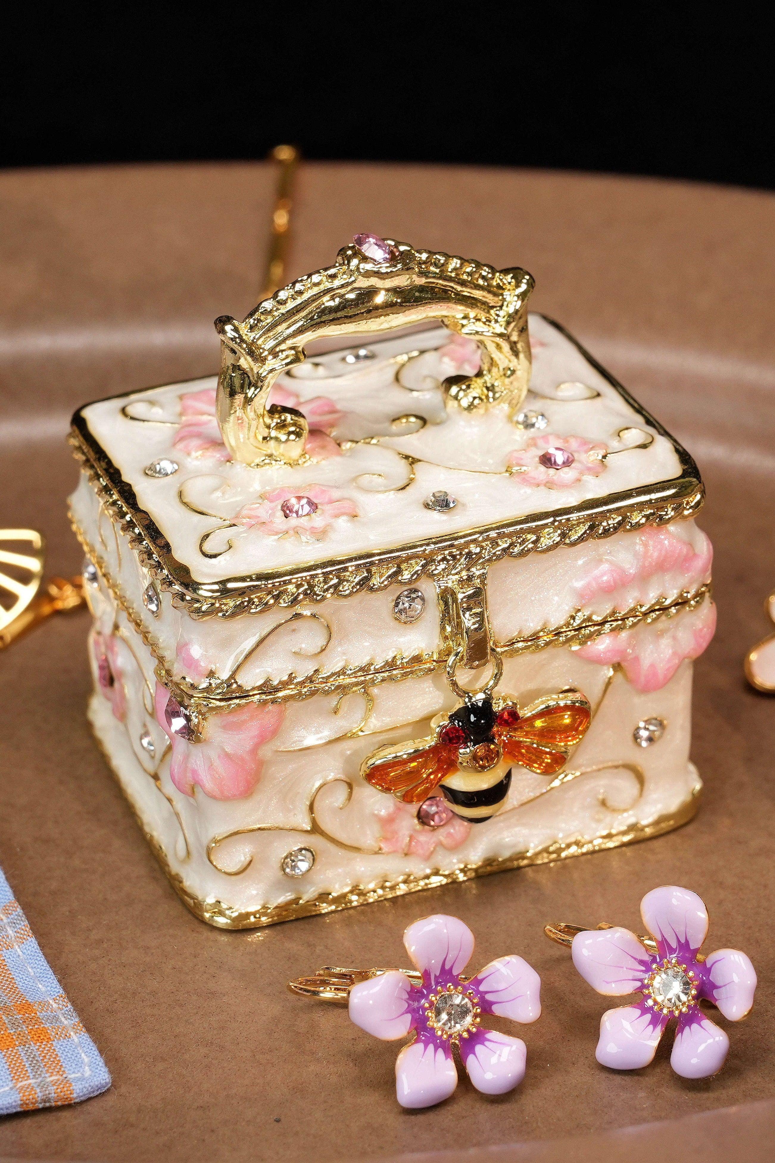 Treasure Chest Bee-Shaped Enamel Ring Jewelry Box Lolita Decor Gift