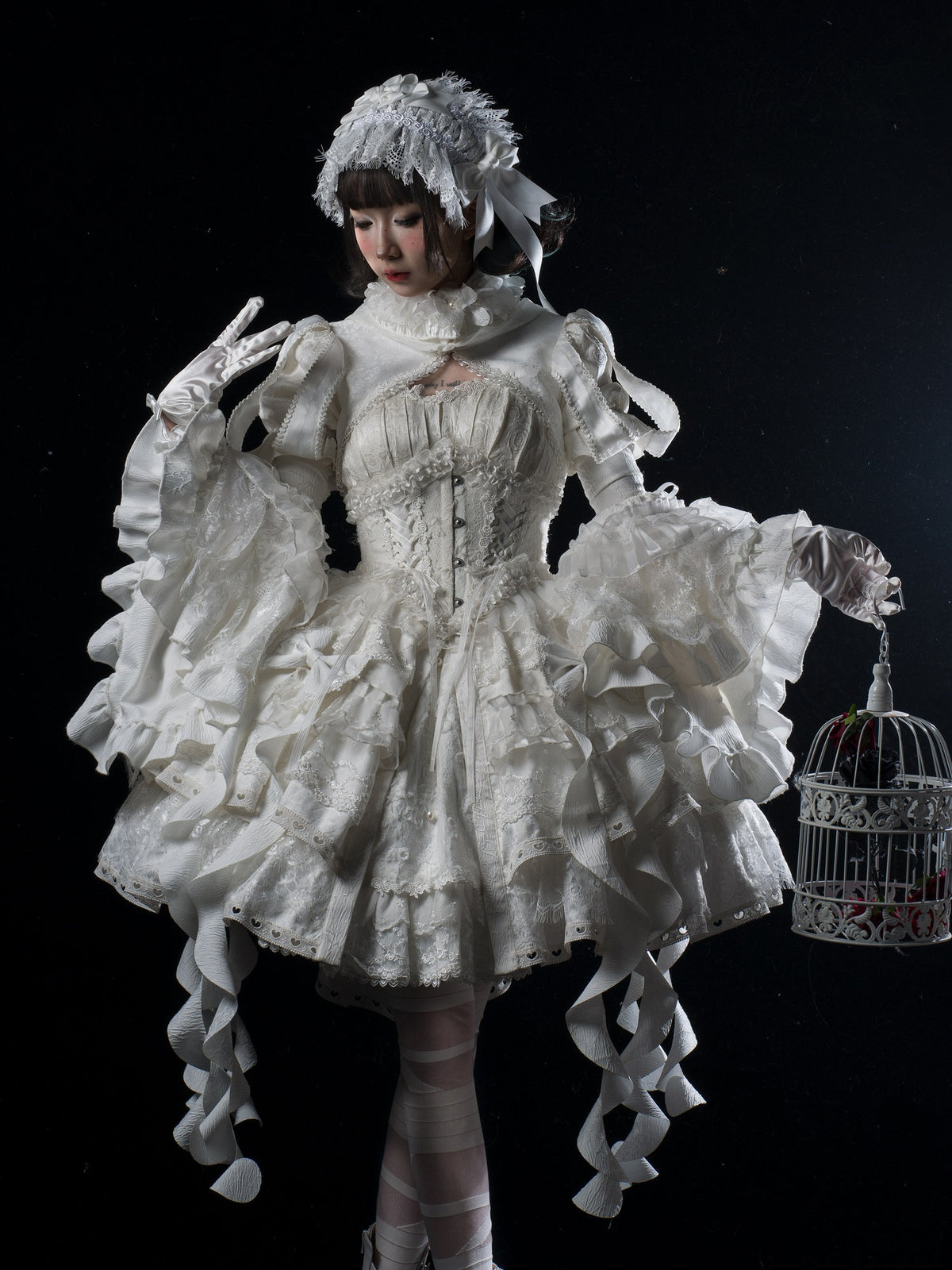 Caliburn Vintage Gothic Black & White Lolita JSK Full Set