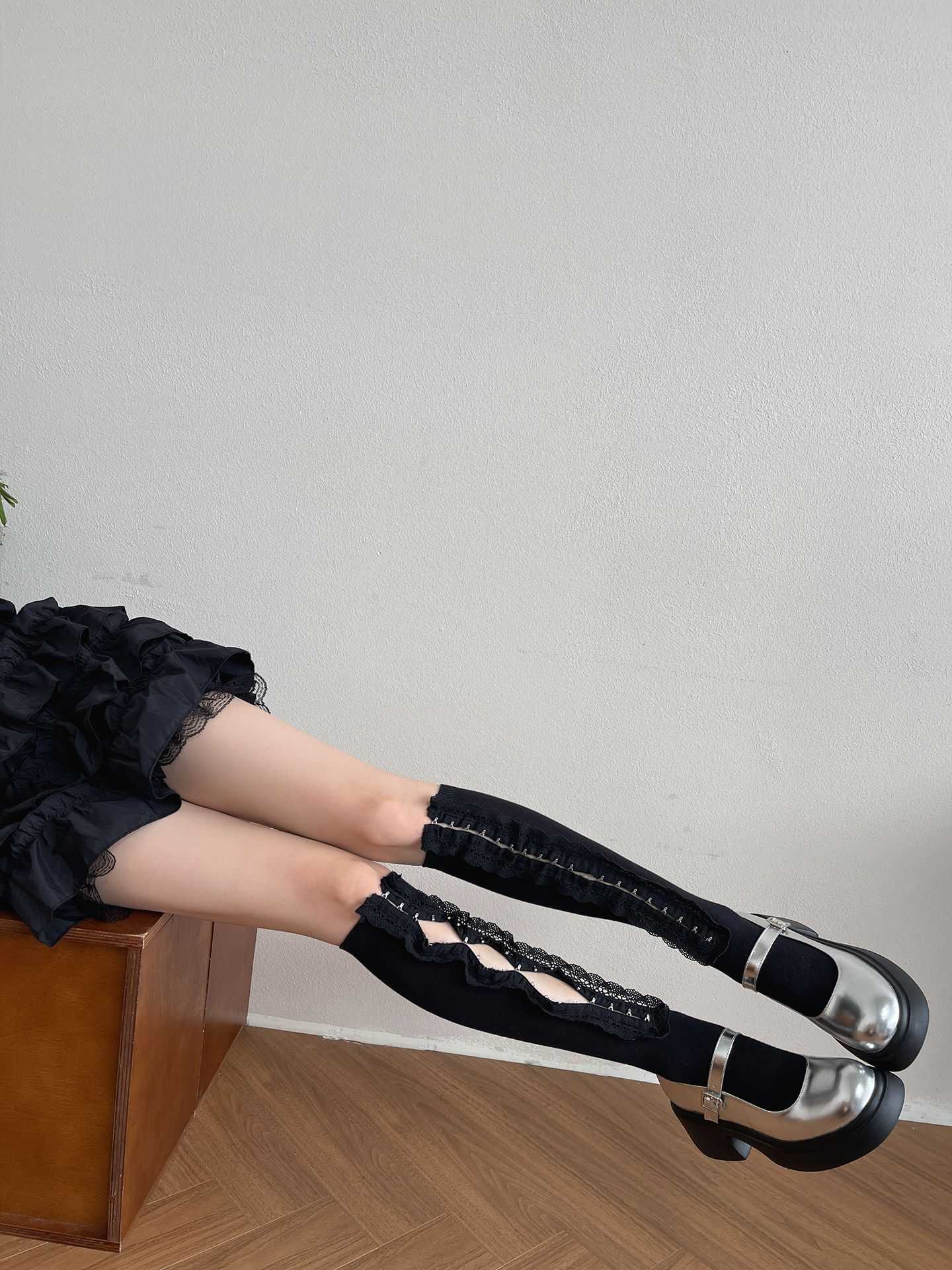 Lolita Asymmetrical Bow Tie Socks