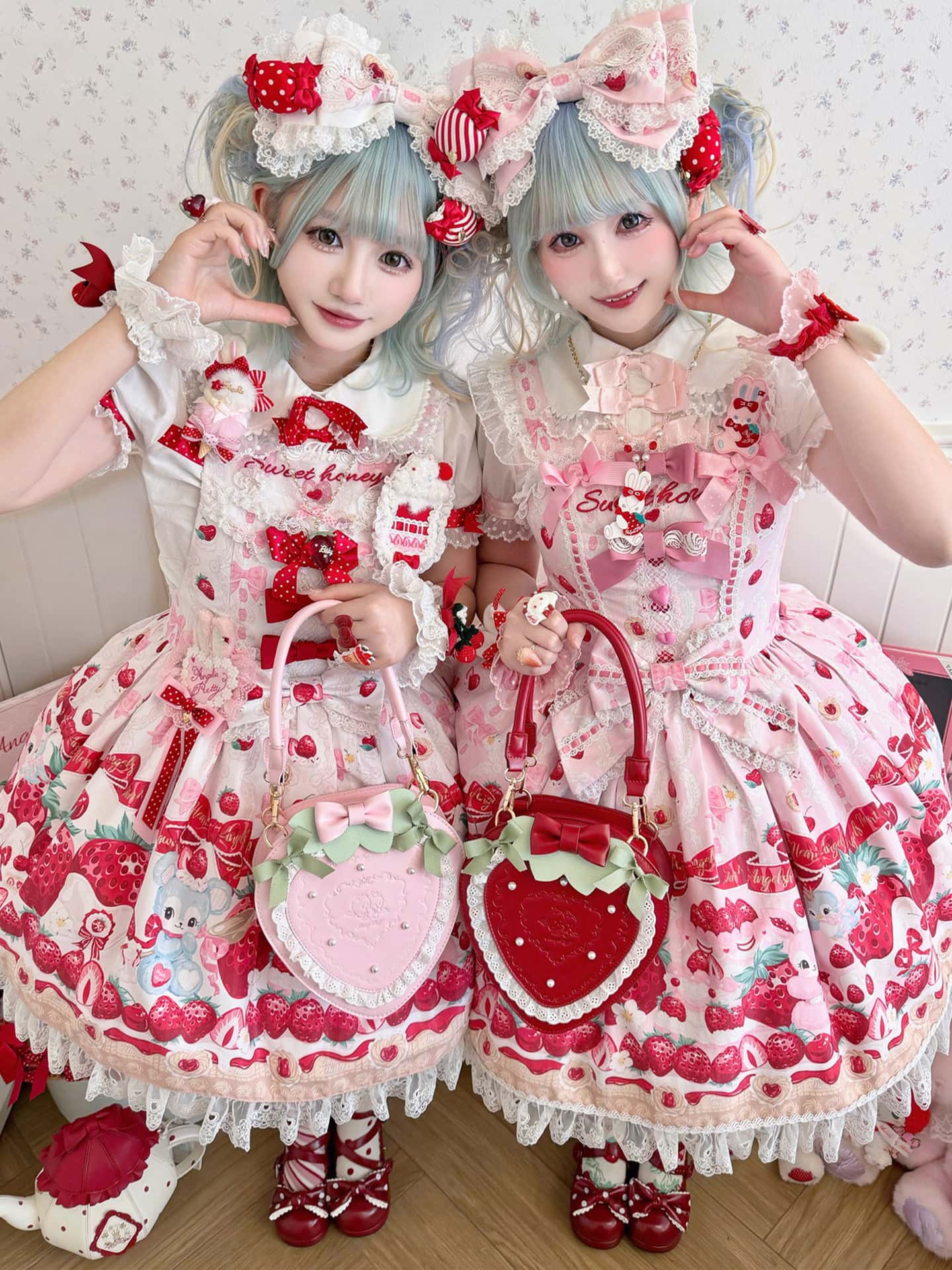 Sweet Strawberry Lolita Handbag With Bow & Lace Trim