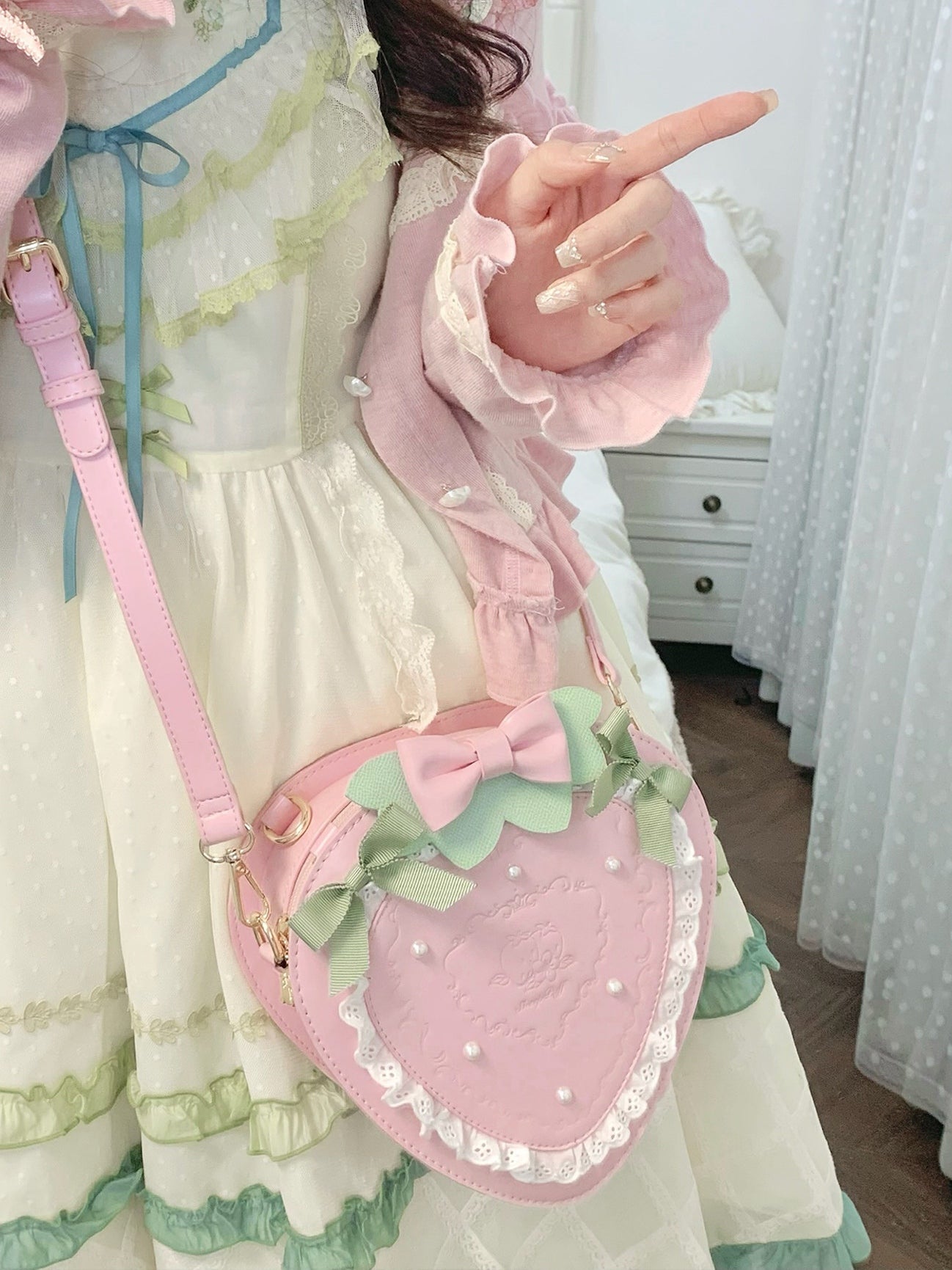Sweet Strawberry Lolita Handbag With Bow & Lace Trim