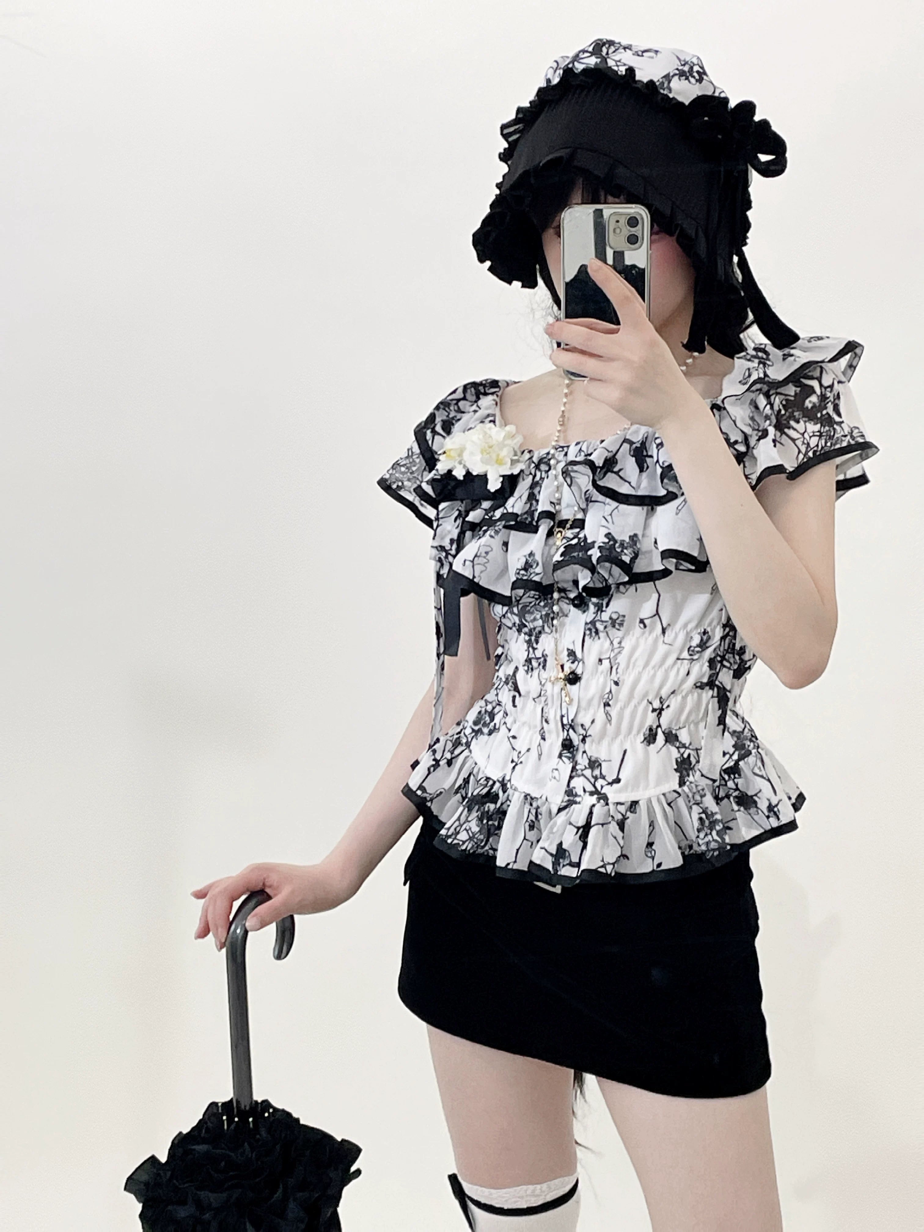 Thorned Rose Gothic Lolita Black Blouse & Skirt Set