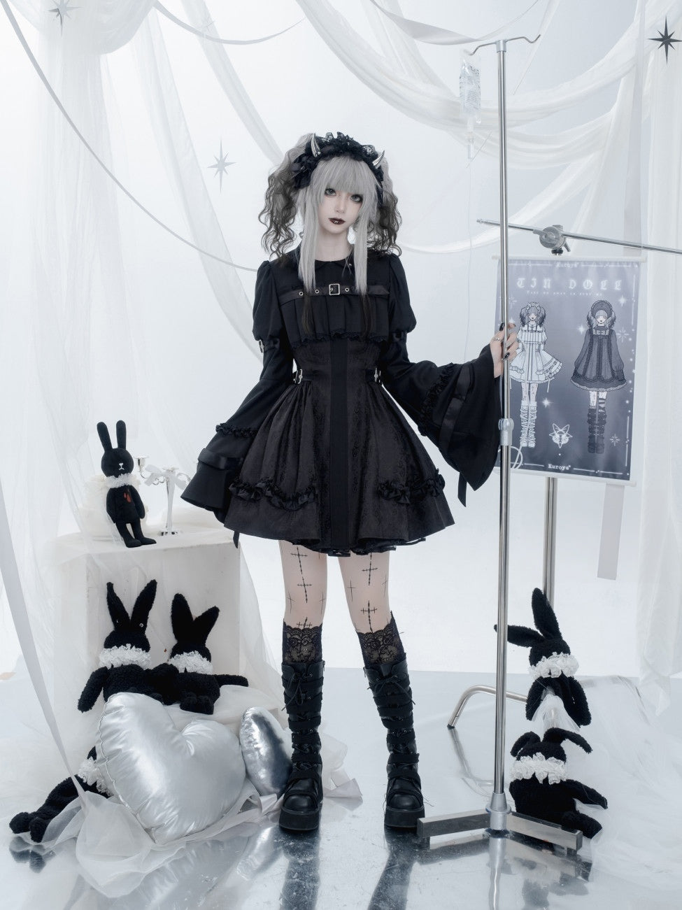 Tin Doll Black & White Gothic Lolita Lace Dress
