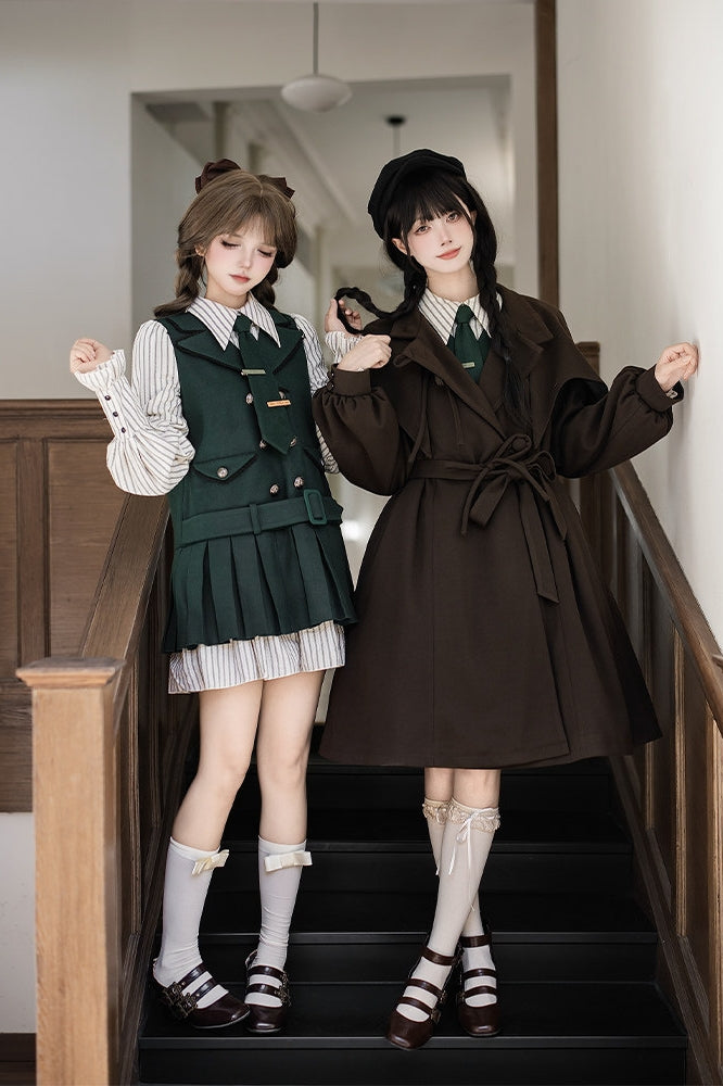 Baker Street Files Preppy Layered-Look Short OP