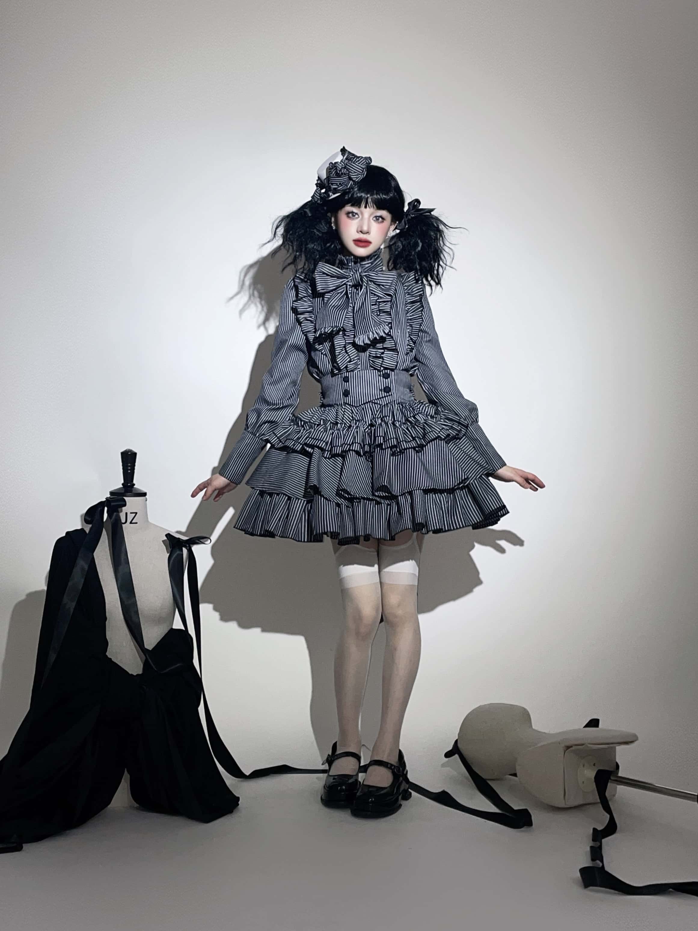 Doll Gift Box Gothic Lolita Black Striped Shirt & Skirt Set