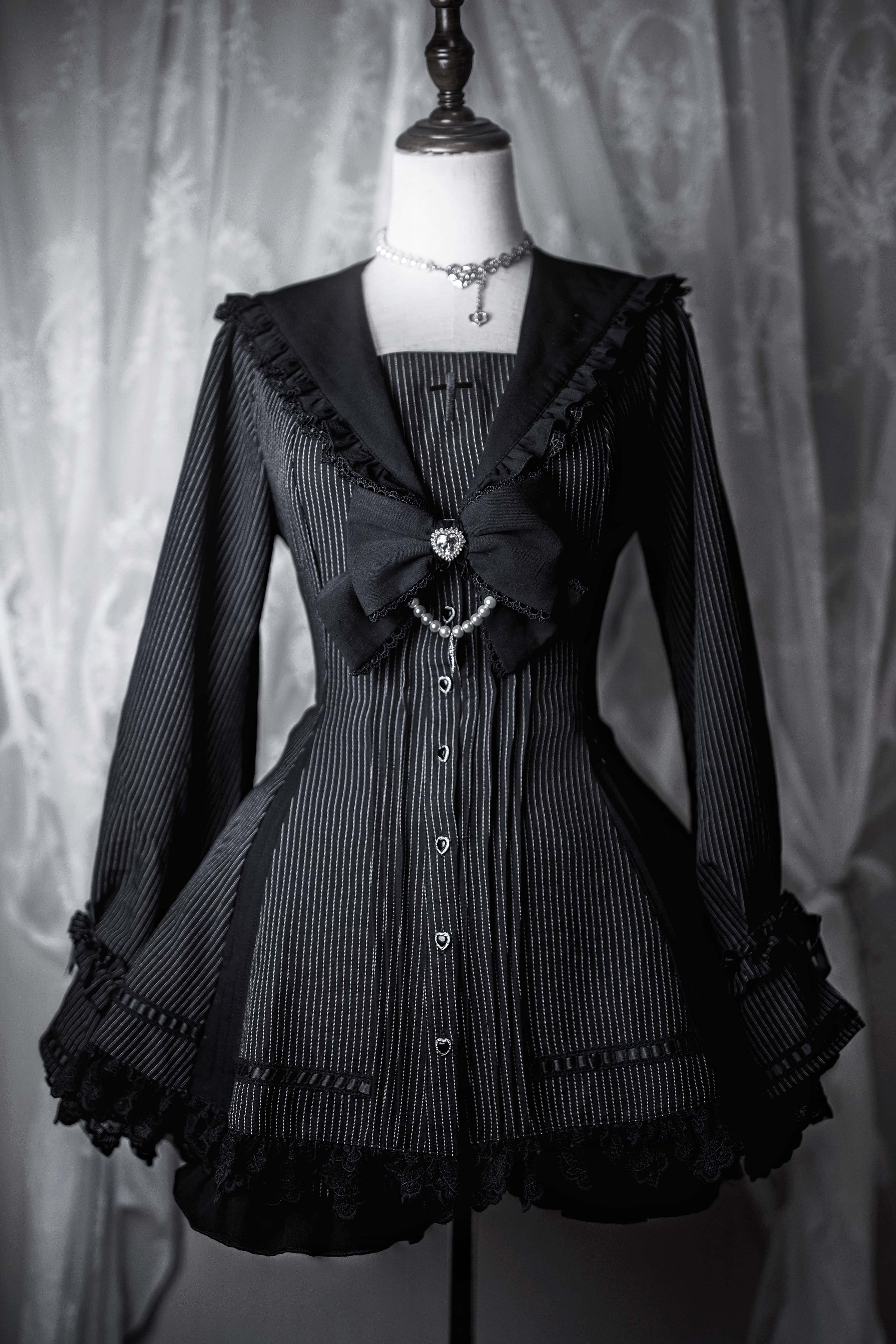 Night Prayer Hime Sleeve Lace Coordinate Outfit Set
