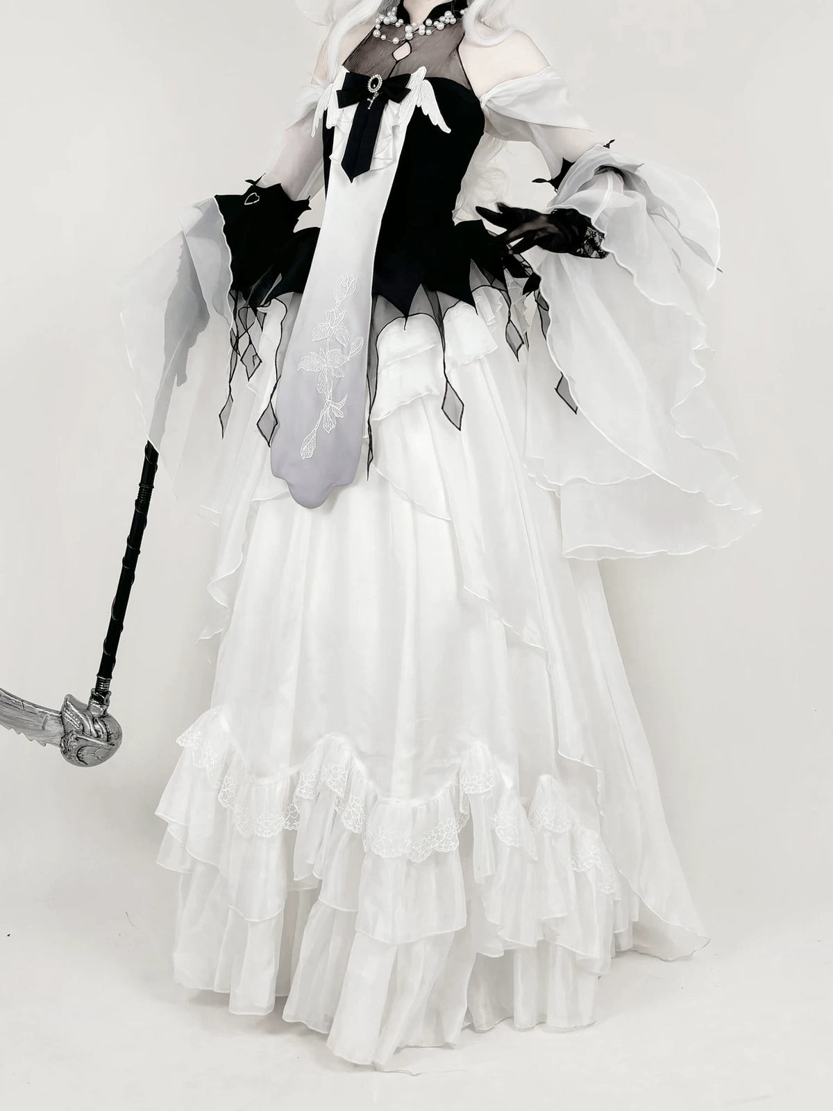 White Crow Original Elegant Gothic Lolita Black White OP Dress