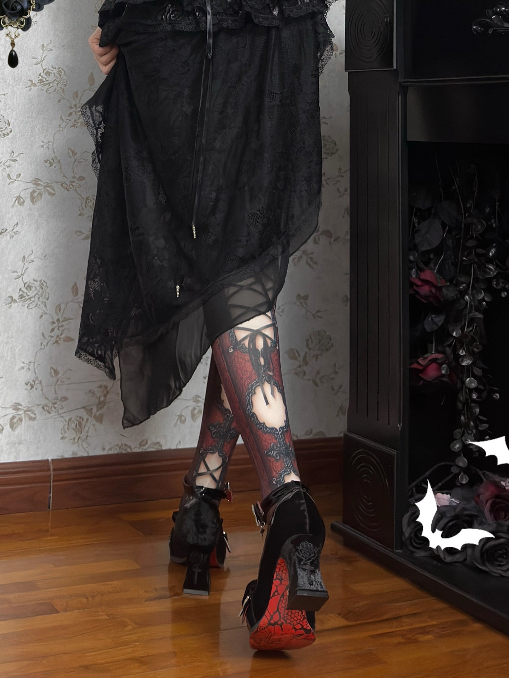 Night Banquet Black Square Toe Gothic Lolita Shoes with Ruby Bow