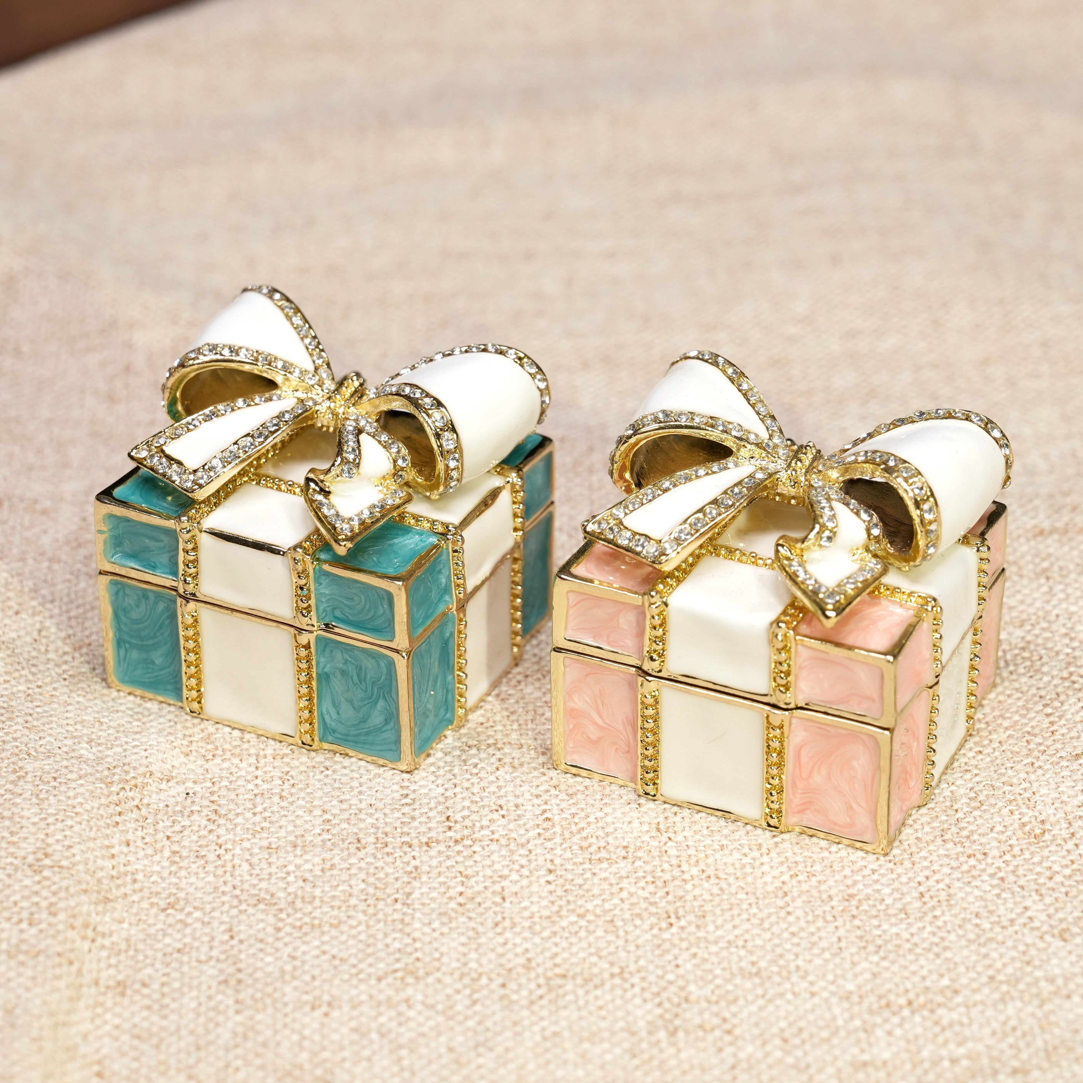 Gift Box-Shaped Enamel Jewelry Box Lolita Decor Gift
