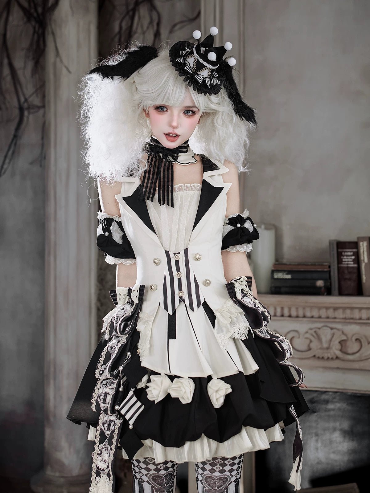 Black Candy Cane Stripe Circus Gothic Lolita Vest Skirt Full Set - LolitaEra