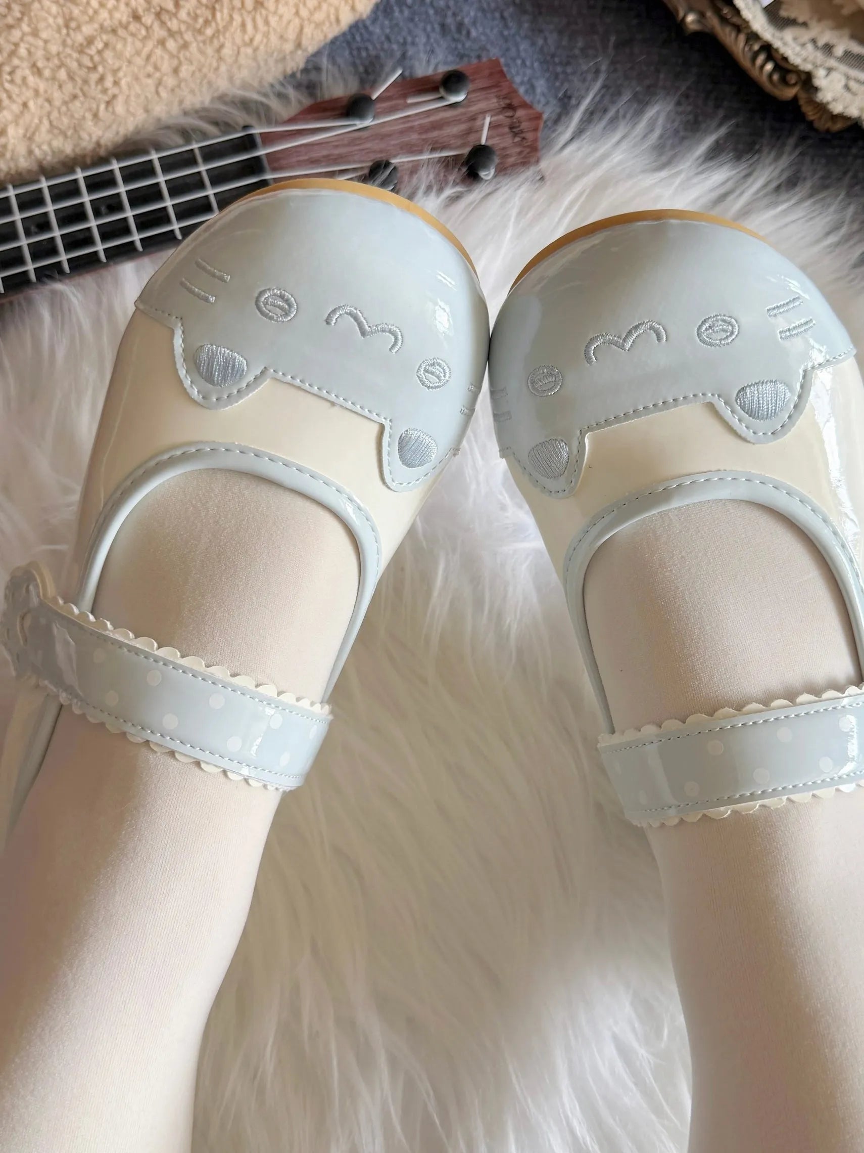 Kitten Biscuit Indoor Shoes 2026 New Summer Cute Flat Big-Toe Shoes Sweet Embroidery Japanese Lolita Shoes