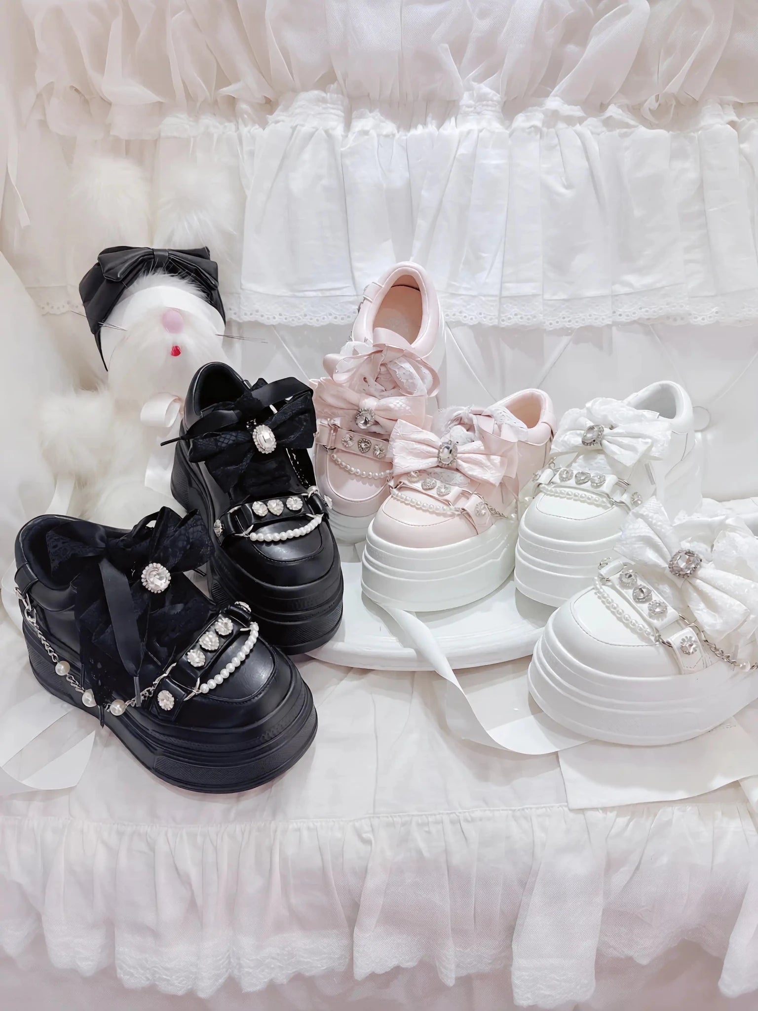 Crystal Bow Pearl Chain Lolita Platform Sneakers - LolitaEra
