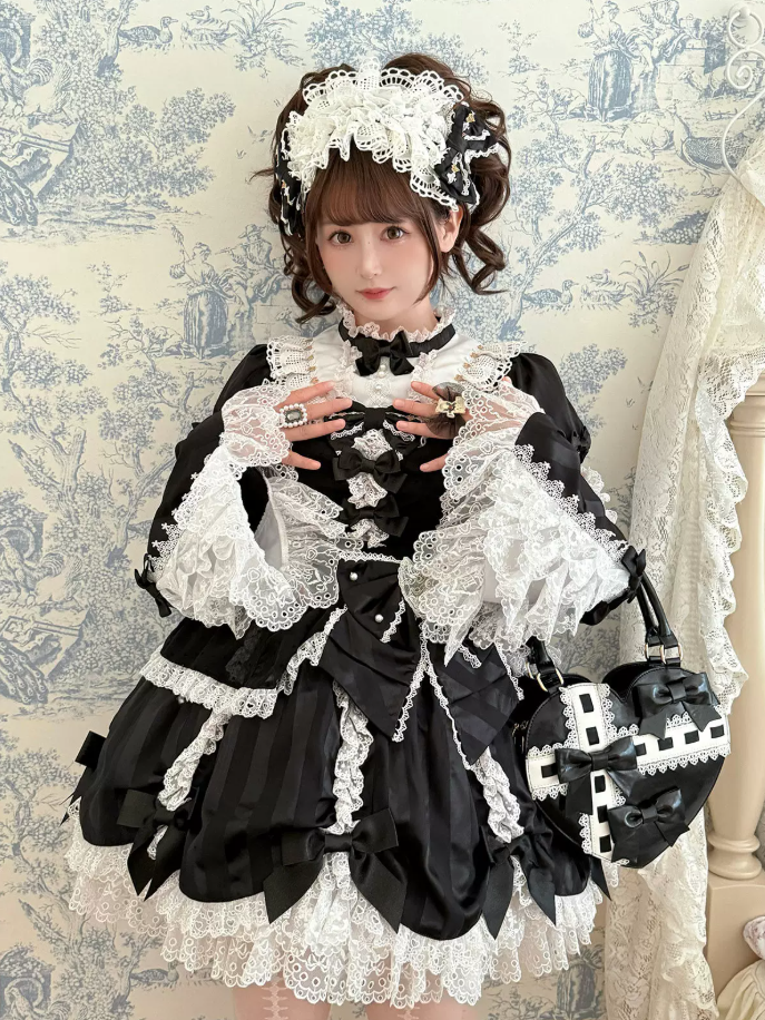 Heart Gift Box Lolita Brown & Black Handbag