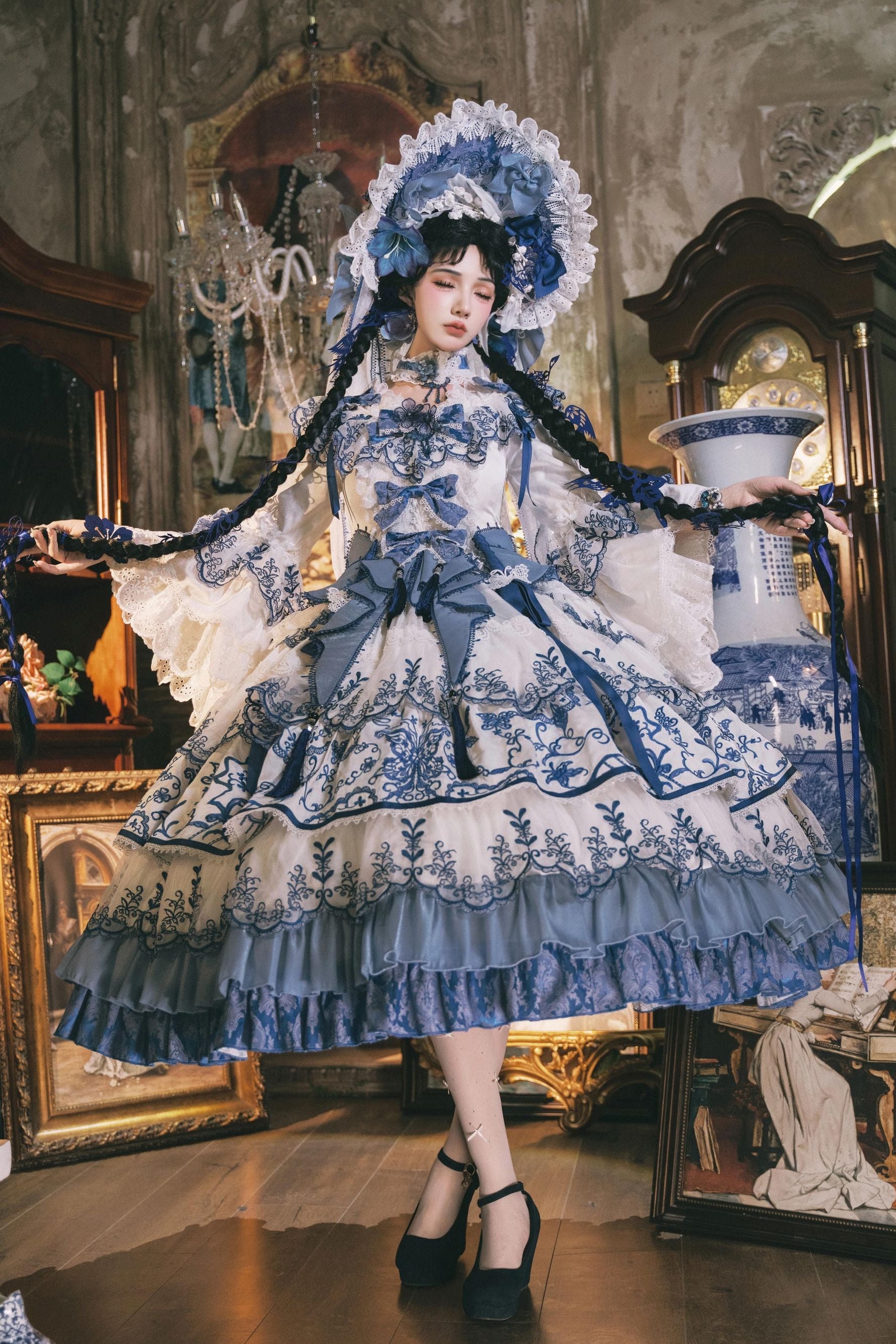 Butterfly Blue and White Porcelain Floral Embroidery Classic Lolita OP Dress